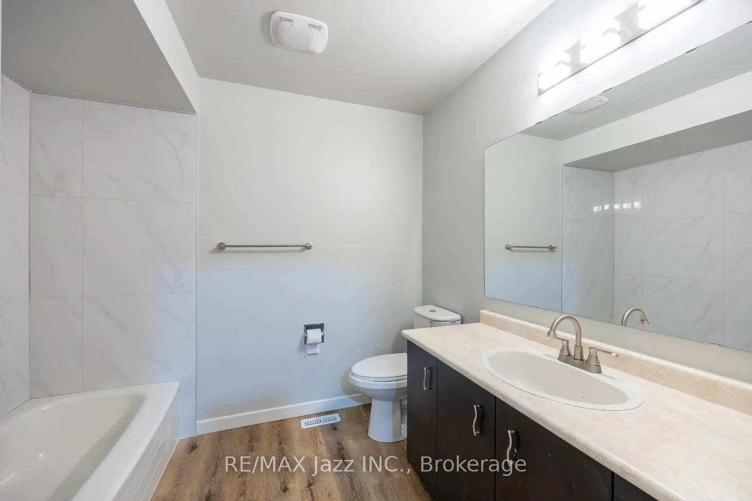 Photo 20 of Unit 14, 10 Bassett Boulevard, Whitby, Pringle Creek — HOMEH