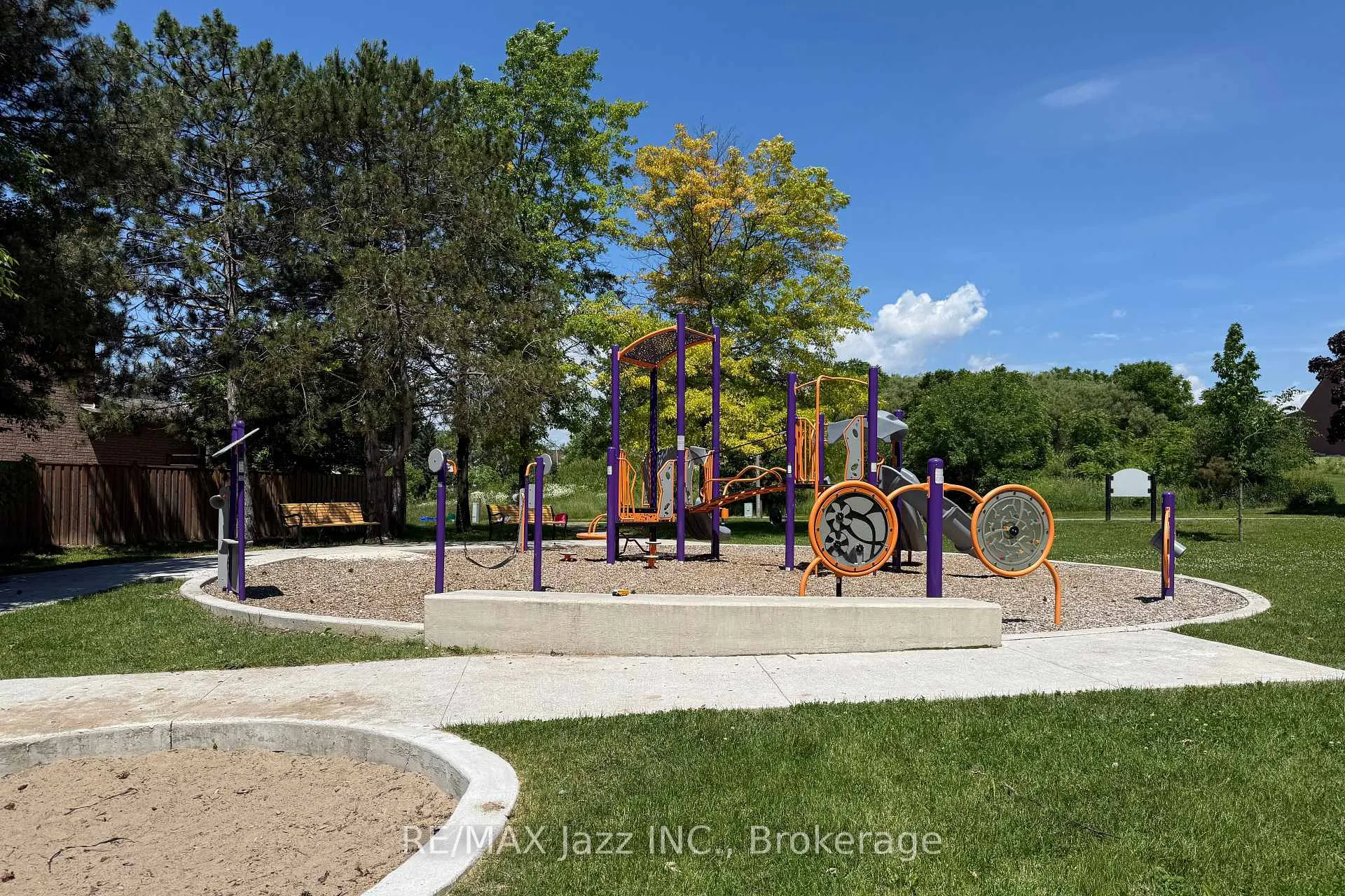 Photo 26 of Unit 14, 10 Bassett Boulevard, Whitby, Pringle Creek — HOMEH