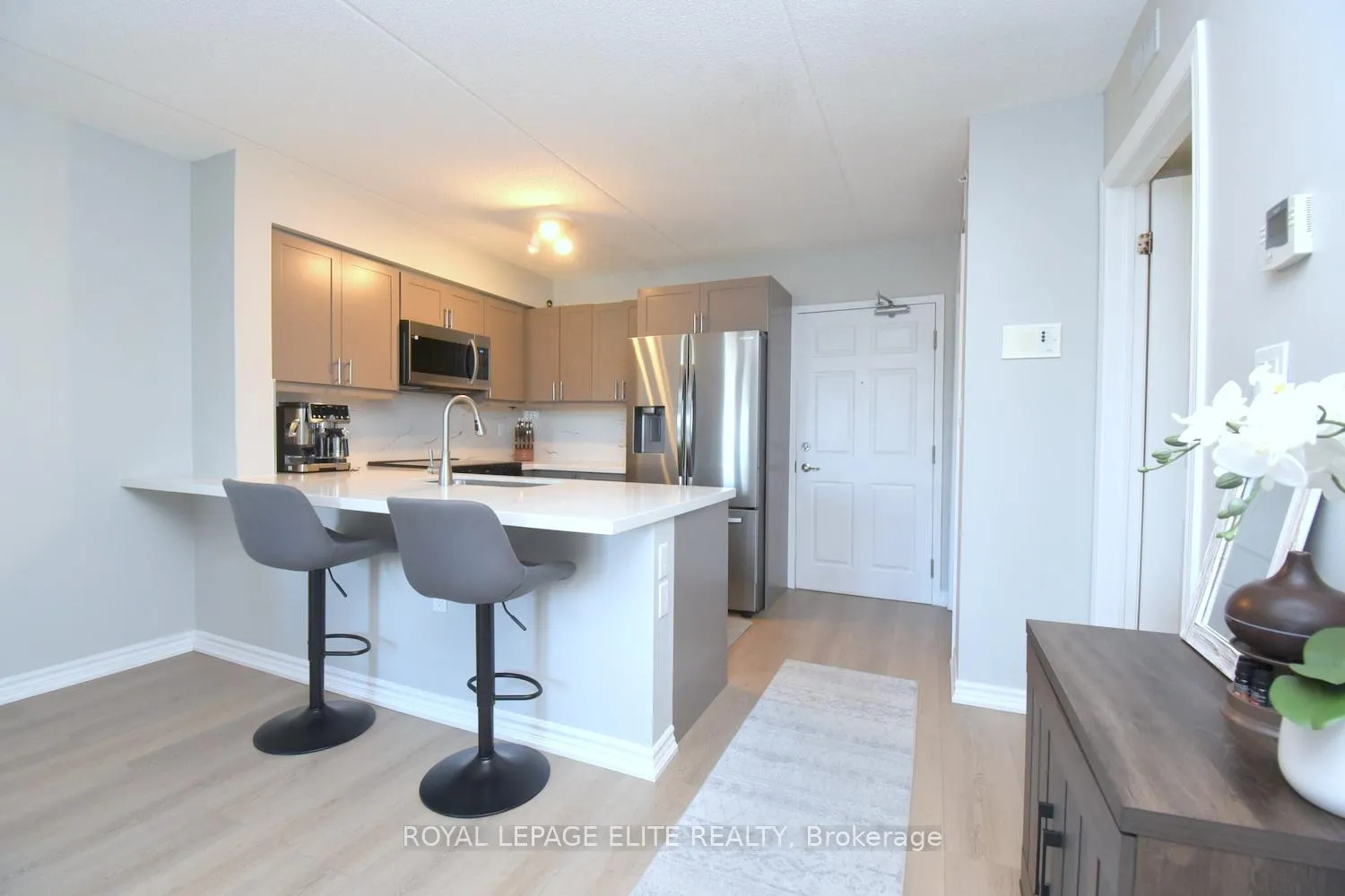 Photo 10 of Unit 303, 1380 Main Street E, Milton, Dempsey — HOMEH