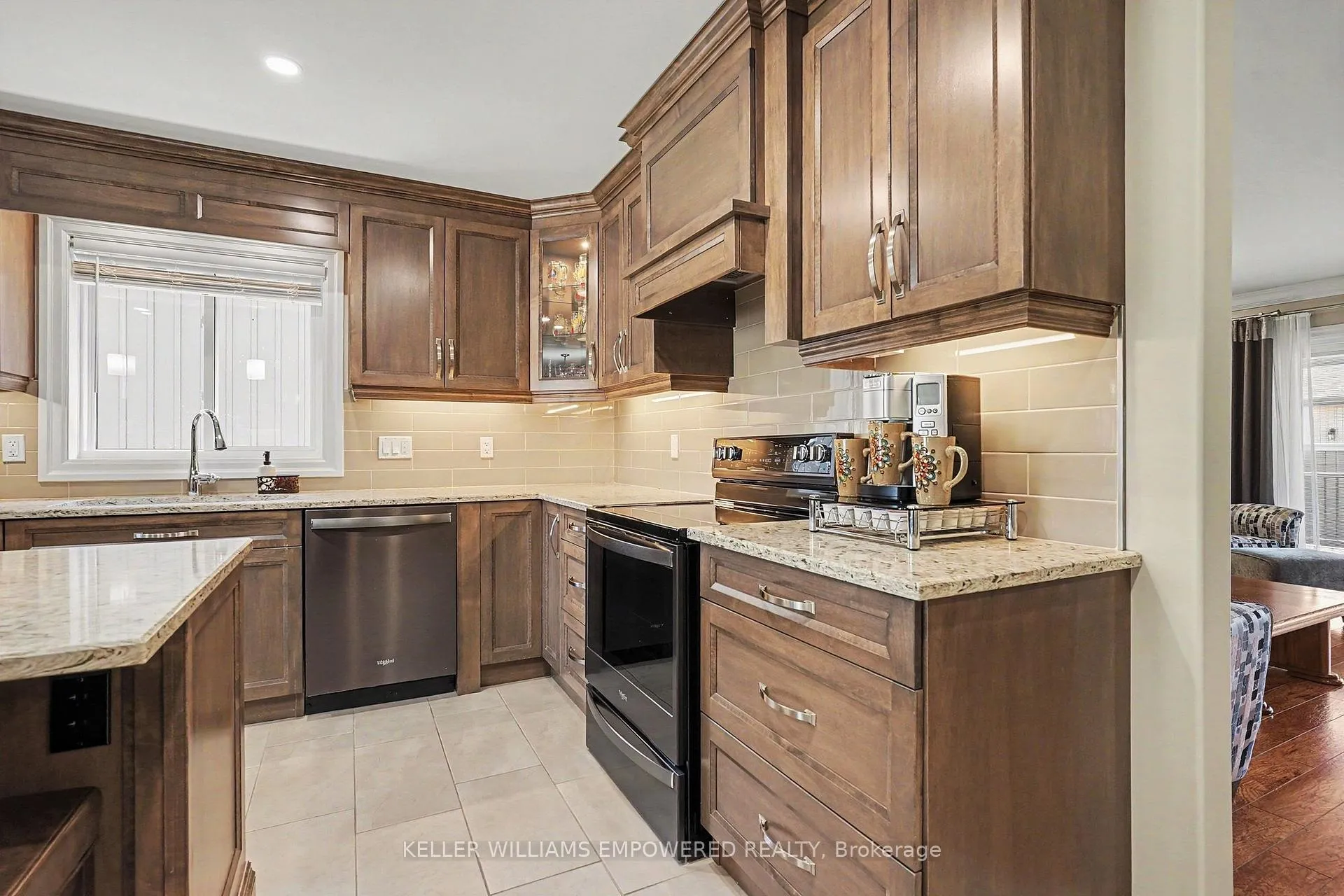 Photo 8 of 7 Gavin Crescent, Quinte West, Murray Ward — HOMEH