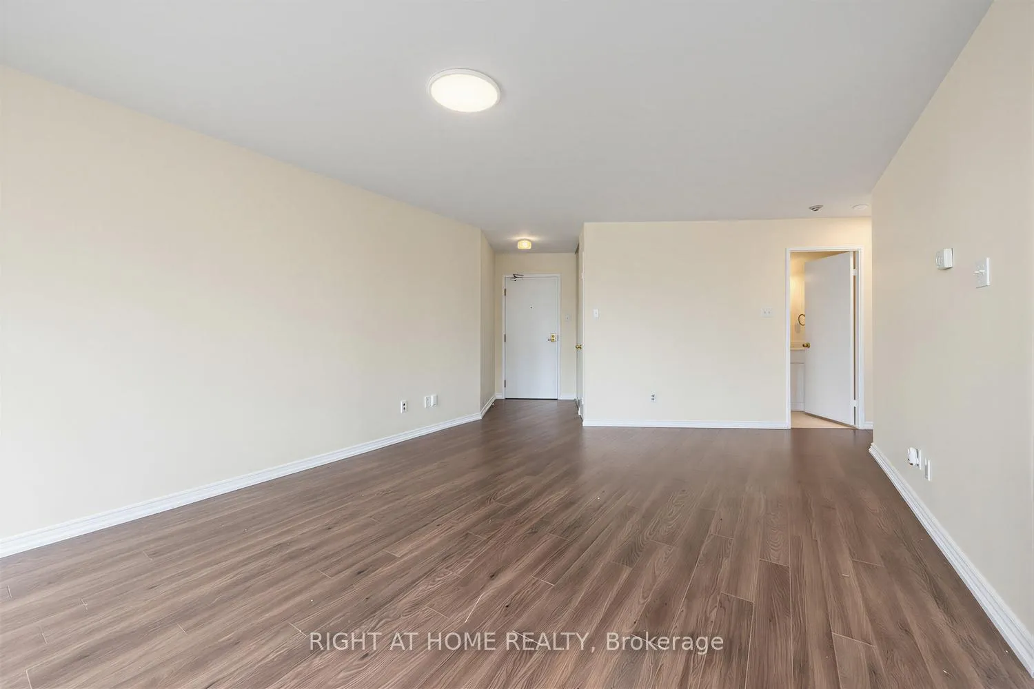 Photo 10 of Unit 1906, 260 Queens Quay W, Toronto, Waterfront Communities — HOMEH