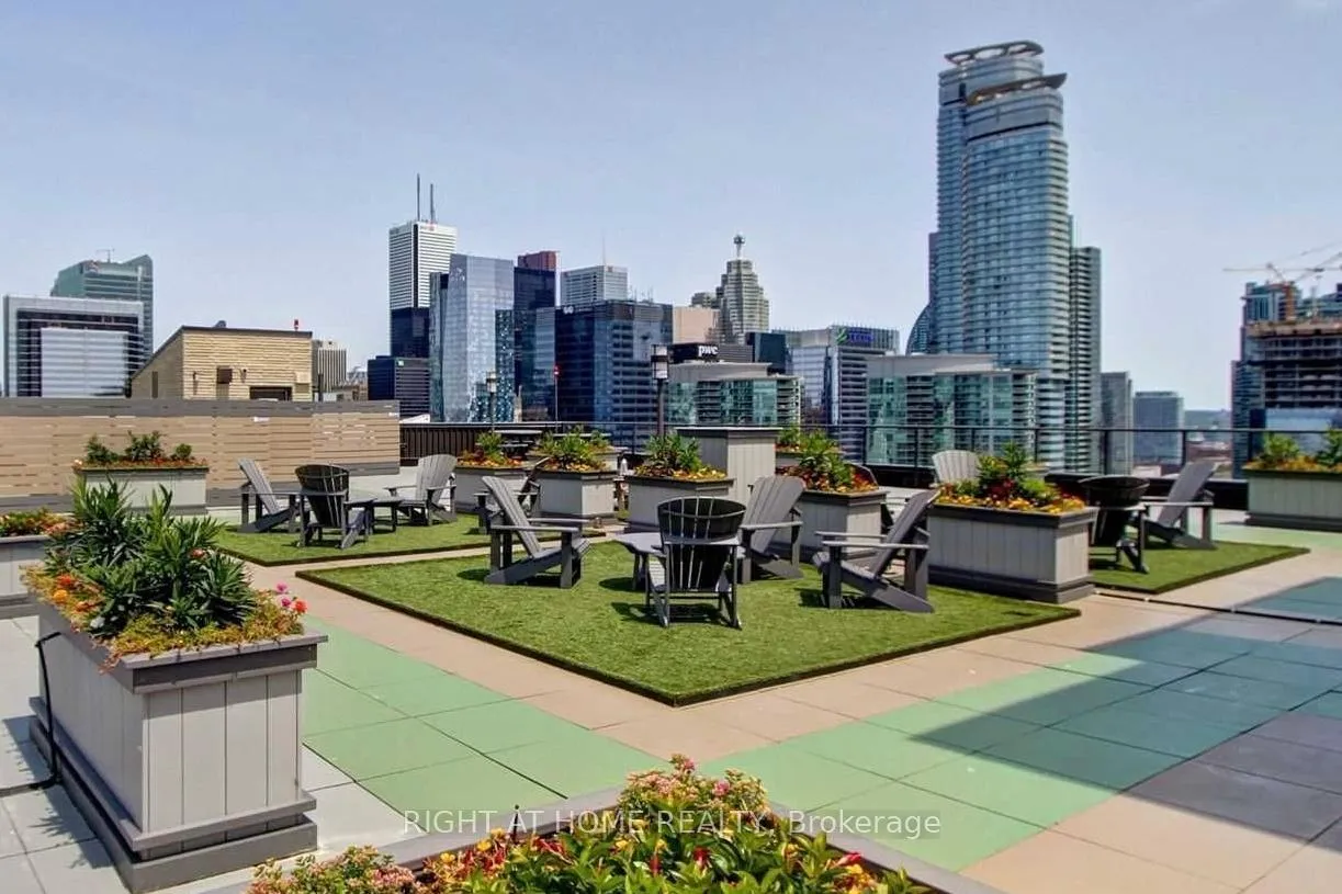 Photo 34 of Unit 1906, 260 Queens Quay W, Toronto, Waterfront Communities — HOMEH