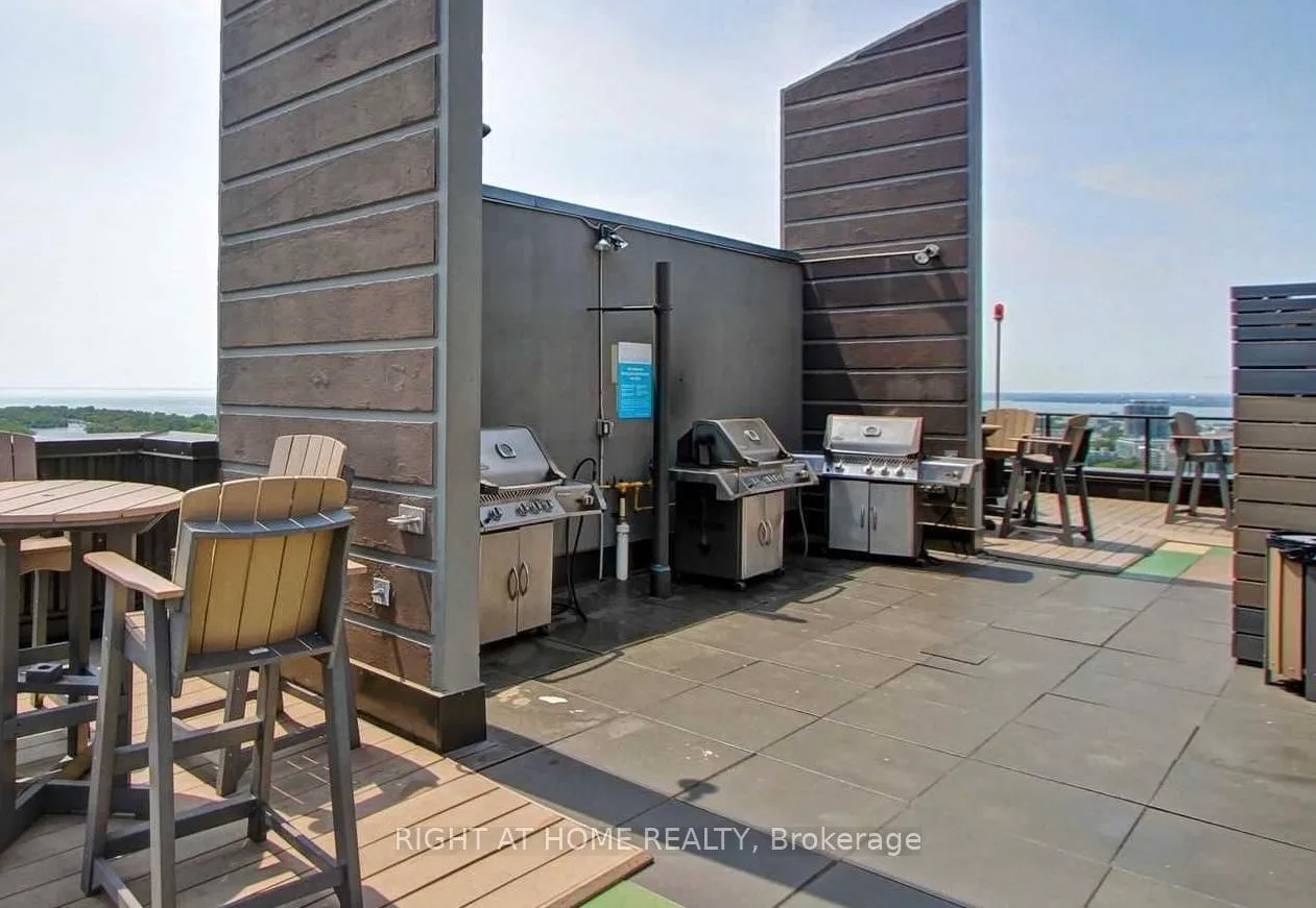 Photo 35 of Unit 1906, 260 Queens Quay W, Toronto, Waterfront Communities — HOMEH