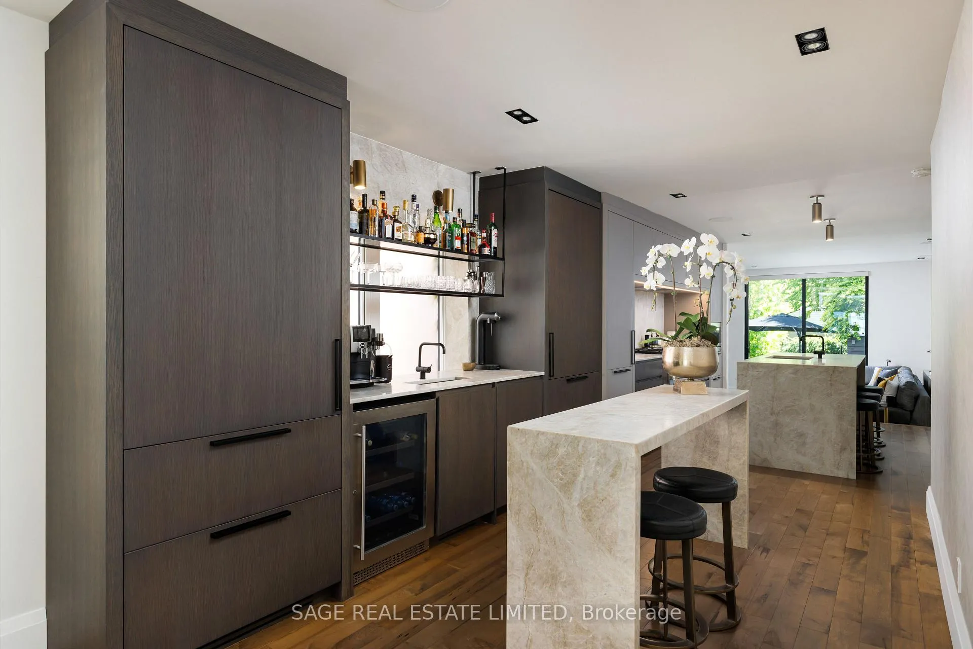 Photo 8 of 979 Broadview Avenue, Toronto, Broadview North — HOMEH