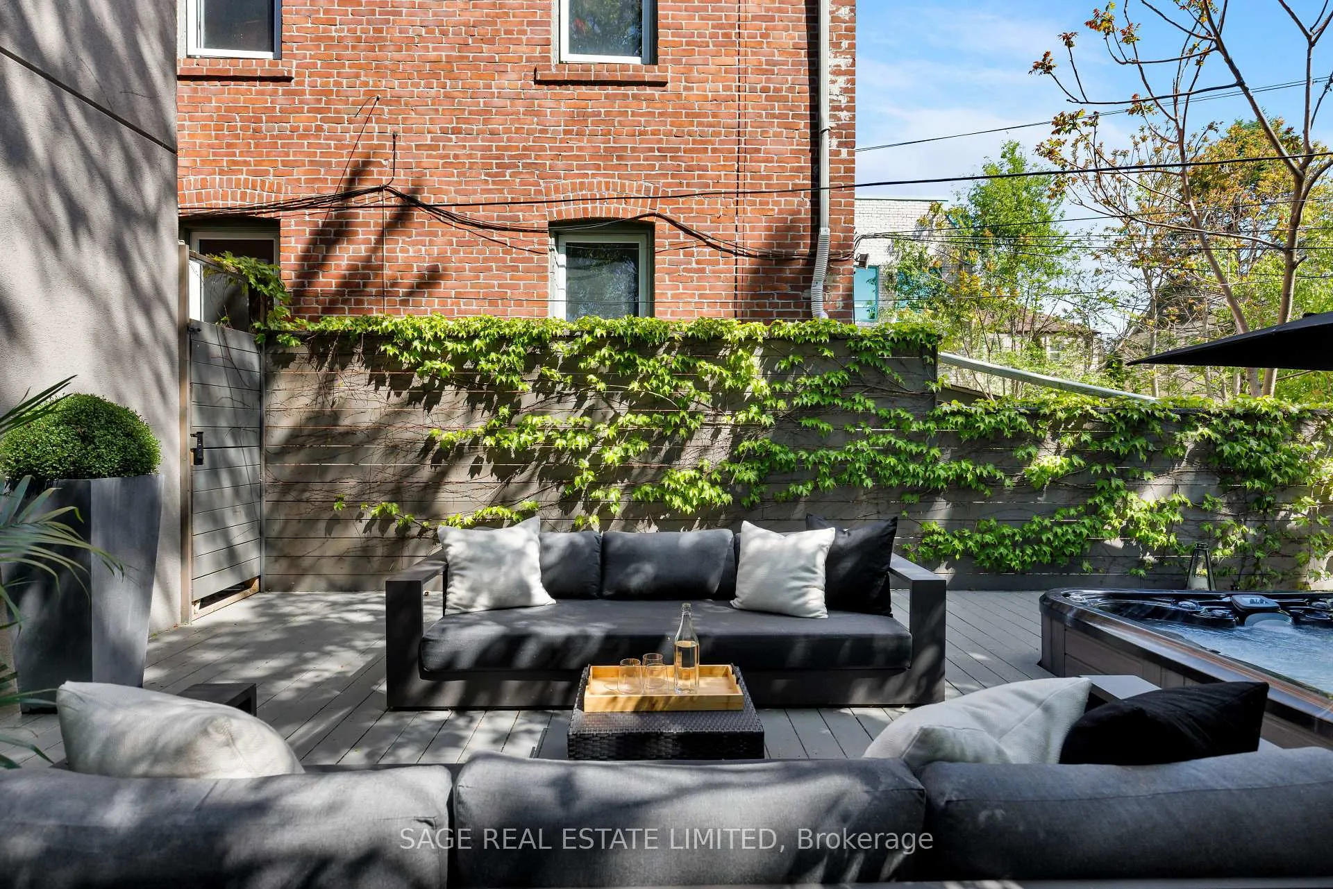 Photo 18 of 979 Broadview Avenue, Toronto, Broadview North — HOMEH
