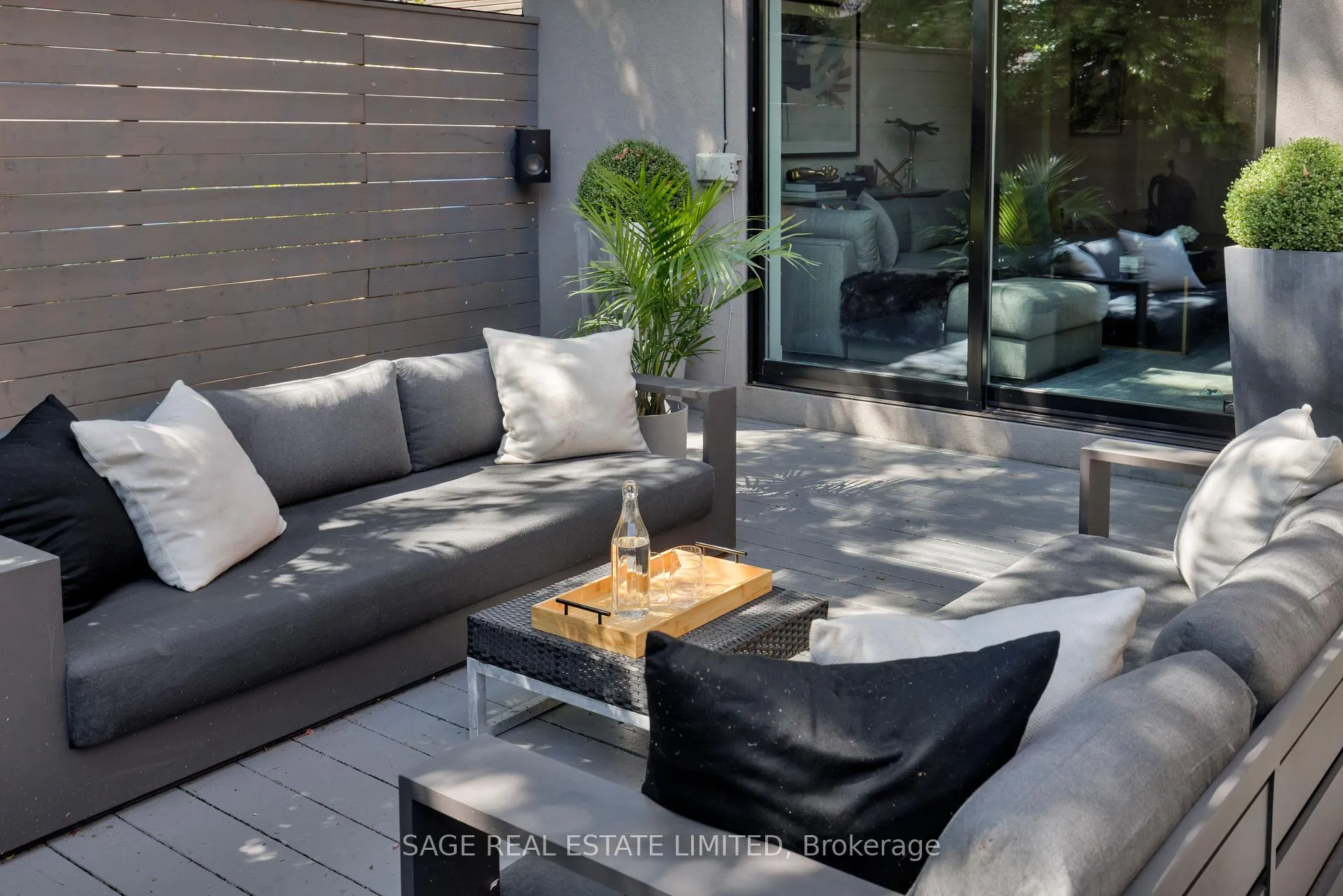 Photo 25 of 979 Broadview Avenue, Toronto, Broadview North — HOMEH
