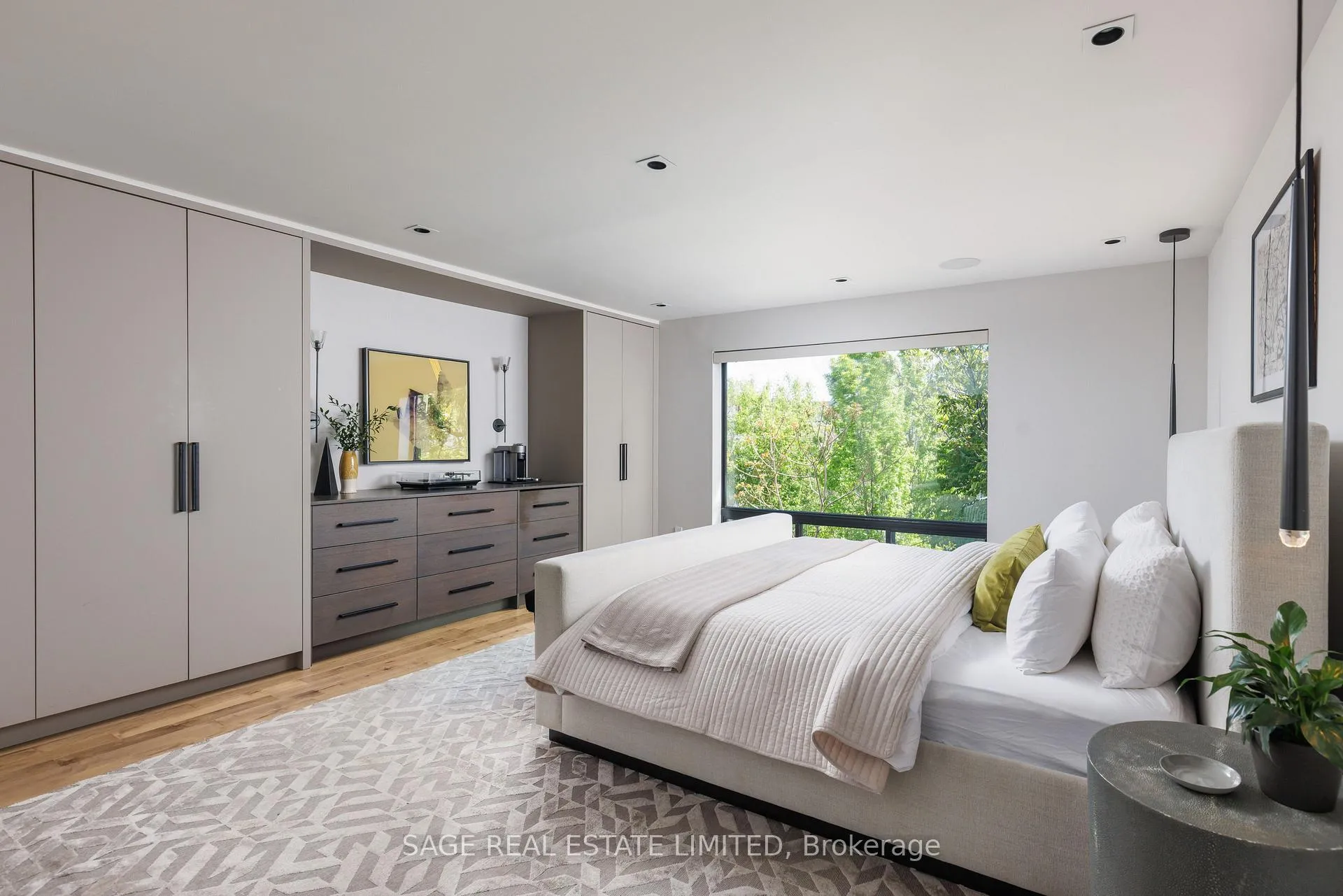 Photo 29 of 979 Broadview Avenue, Toronto, Broadview North — HOMEH