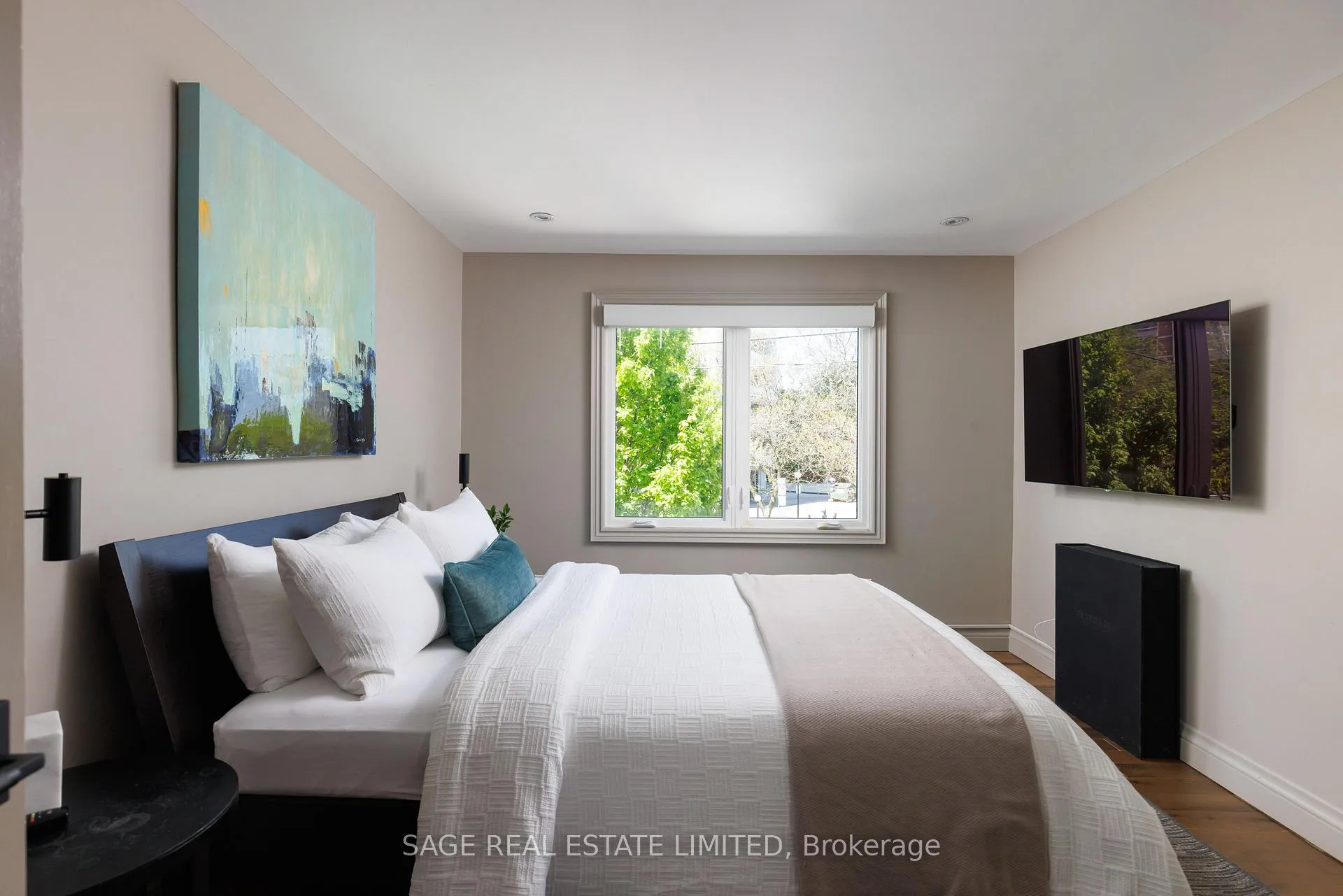 Photo 37 of 979 Broadview Avenue, Toronto, Broadview North — HOMEH