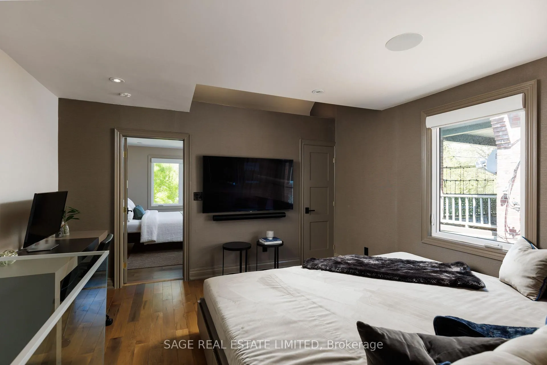 Photo 41 of 979 Broadview Avenue, Toronto, Broadview North — HOMEH