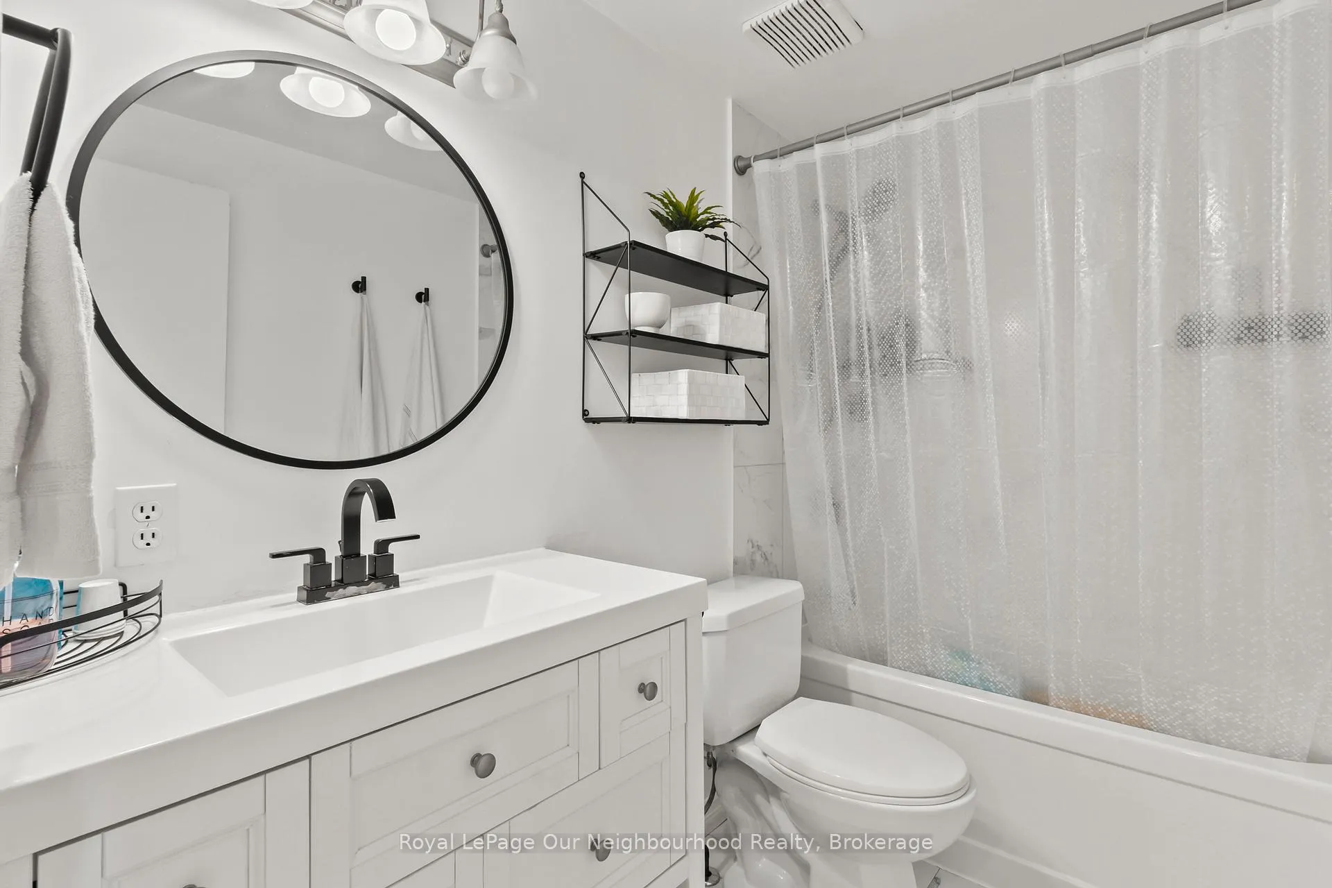 Photo 10 of Unit 18, 494 Elgin Street W, Cobourg — HOMEH