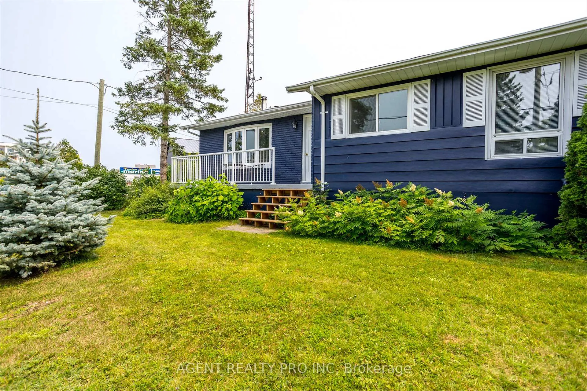 Photo 1 of 21 Oriole Road, Kawartha Lakes, Fenelon Falls — HOMEH