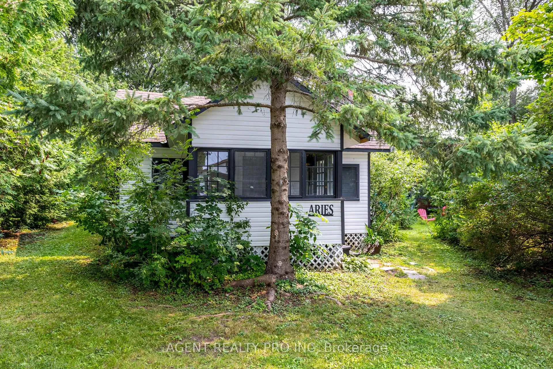 Photo 8 of 21 Oriole Road, Kawartha Lakes, Fenelon Falls — HOMEH