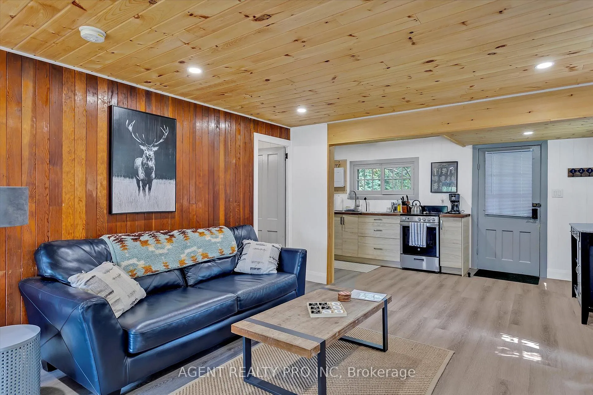 Photo 42 of 21 Oriole Road, Kawartha Lakes, Fenelon Falls — HOMEH