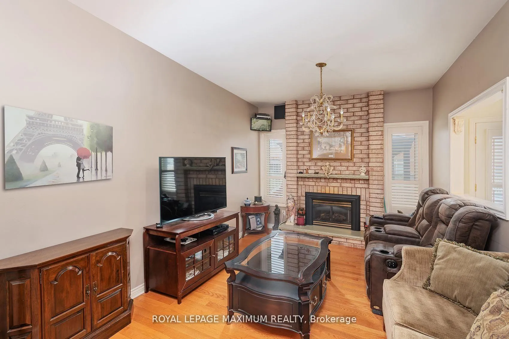 Photo 6 of 14 Mustang Road, Vaughan, Maple — HOMEH