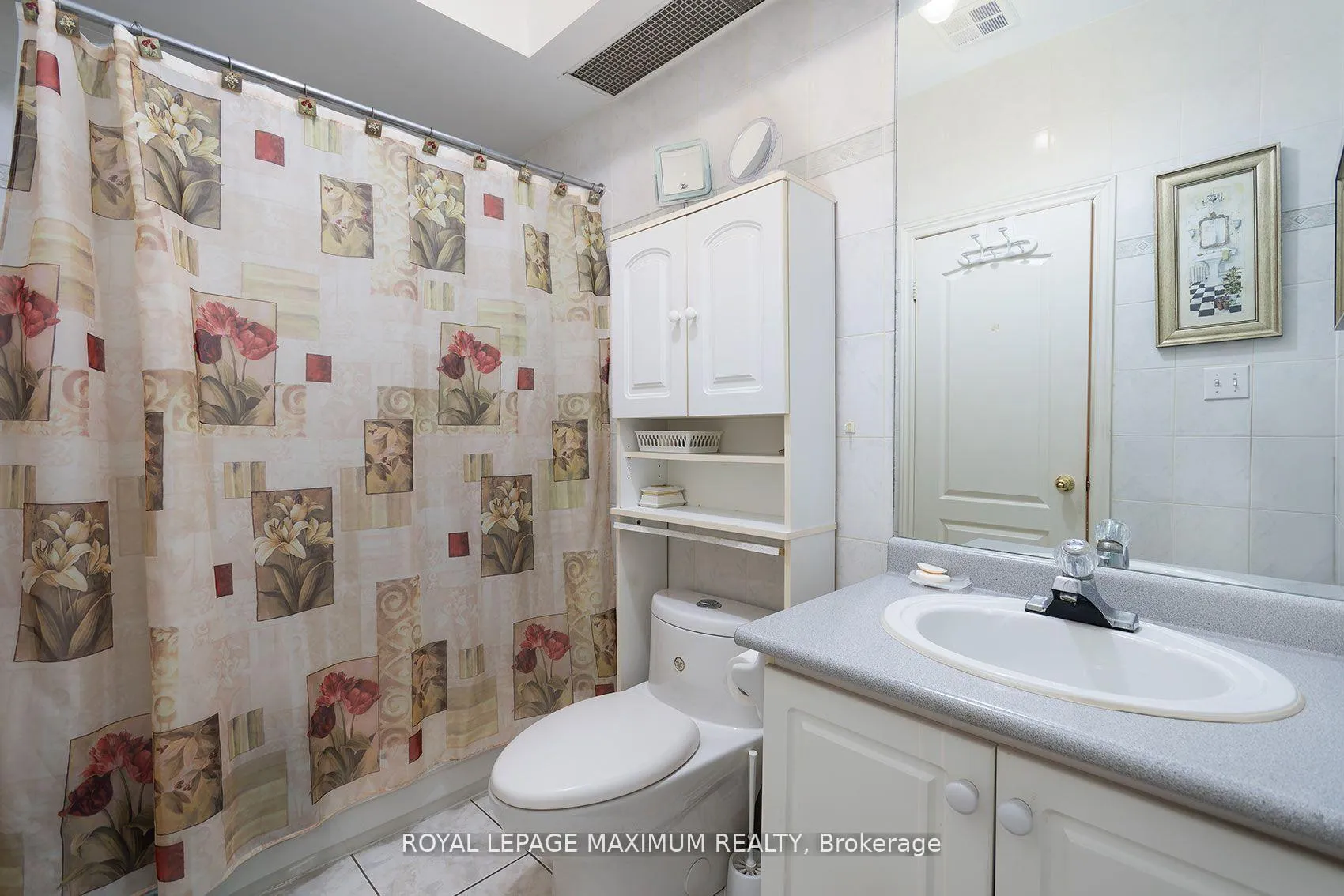 Photo 21 of 14 Mustang Road, Vaughan, Maple — HOMEH