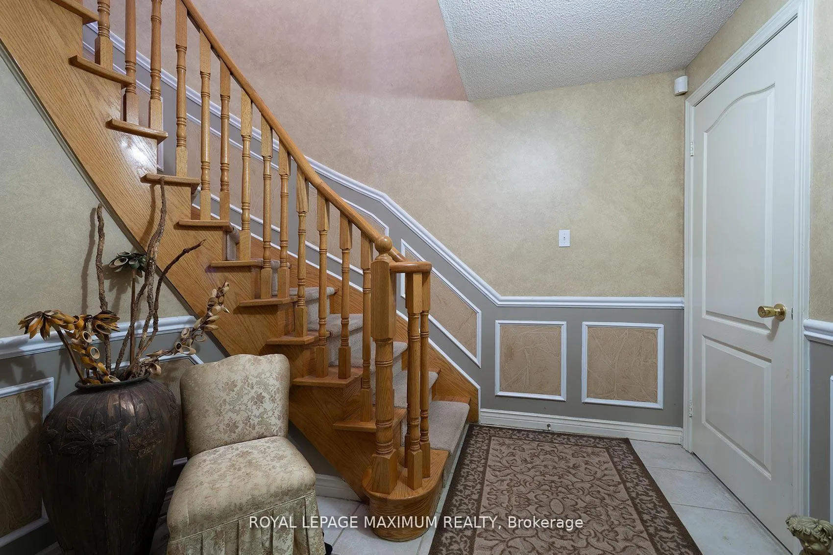 Photo 23 of 14 Mustang Road, Vaughan, Maple — HOMEH