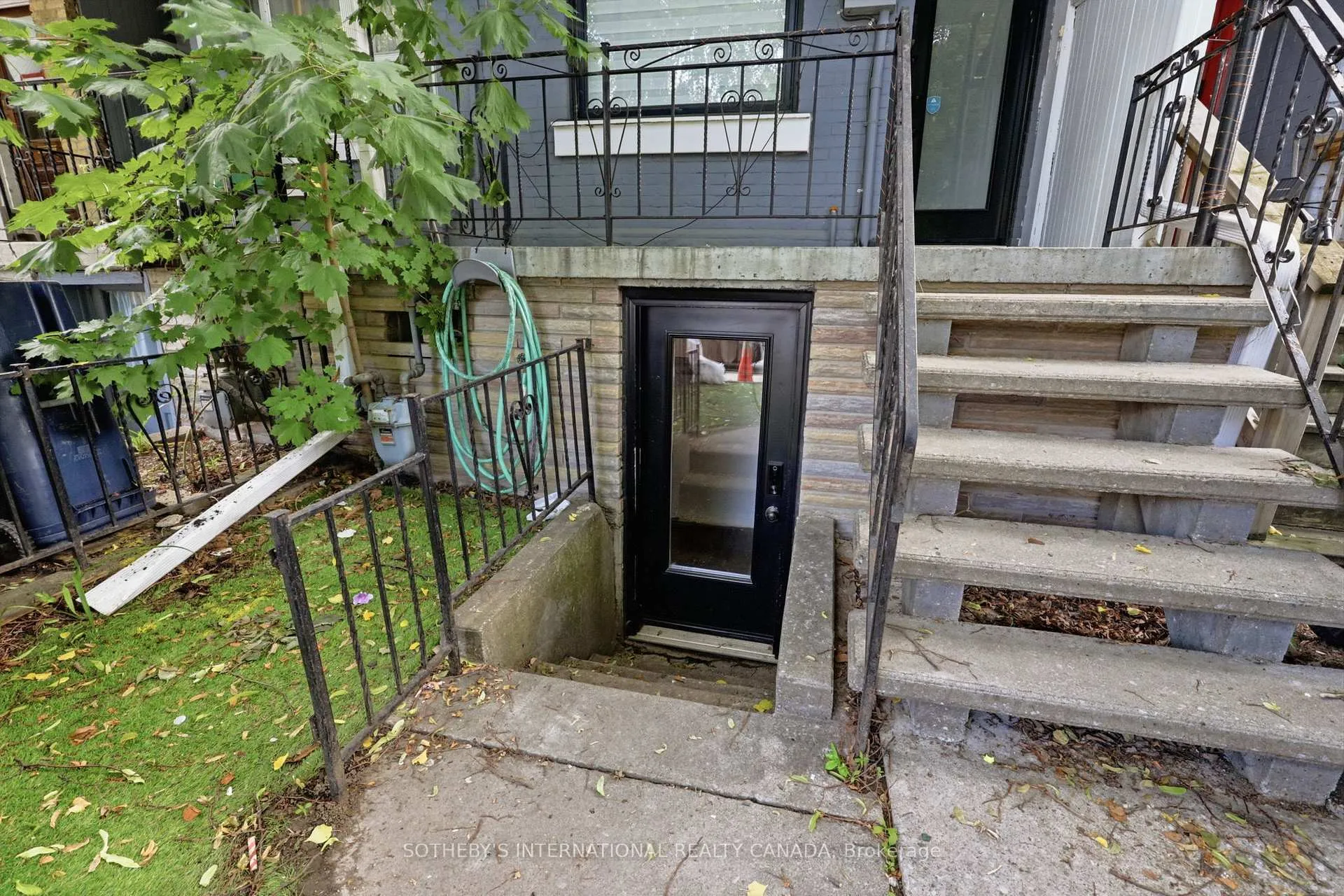 Photo 2 of Unit Bsmt, 284 Euclid Avenue, Toronto, Trinity-Bellwoods — HOMEH