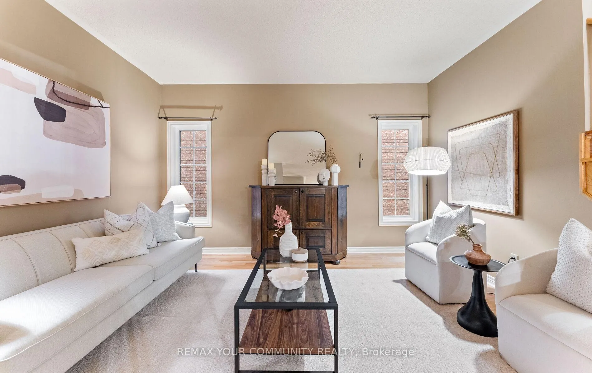 Photo 8 of 39 Raintree Crescent, Richmond Hill, Oak Ridges — HOMEH