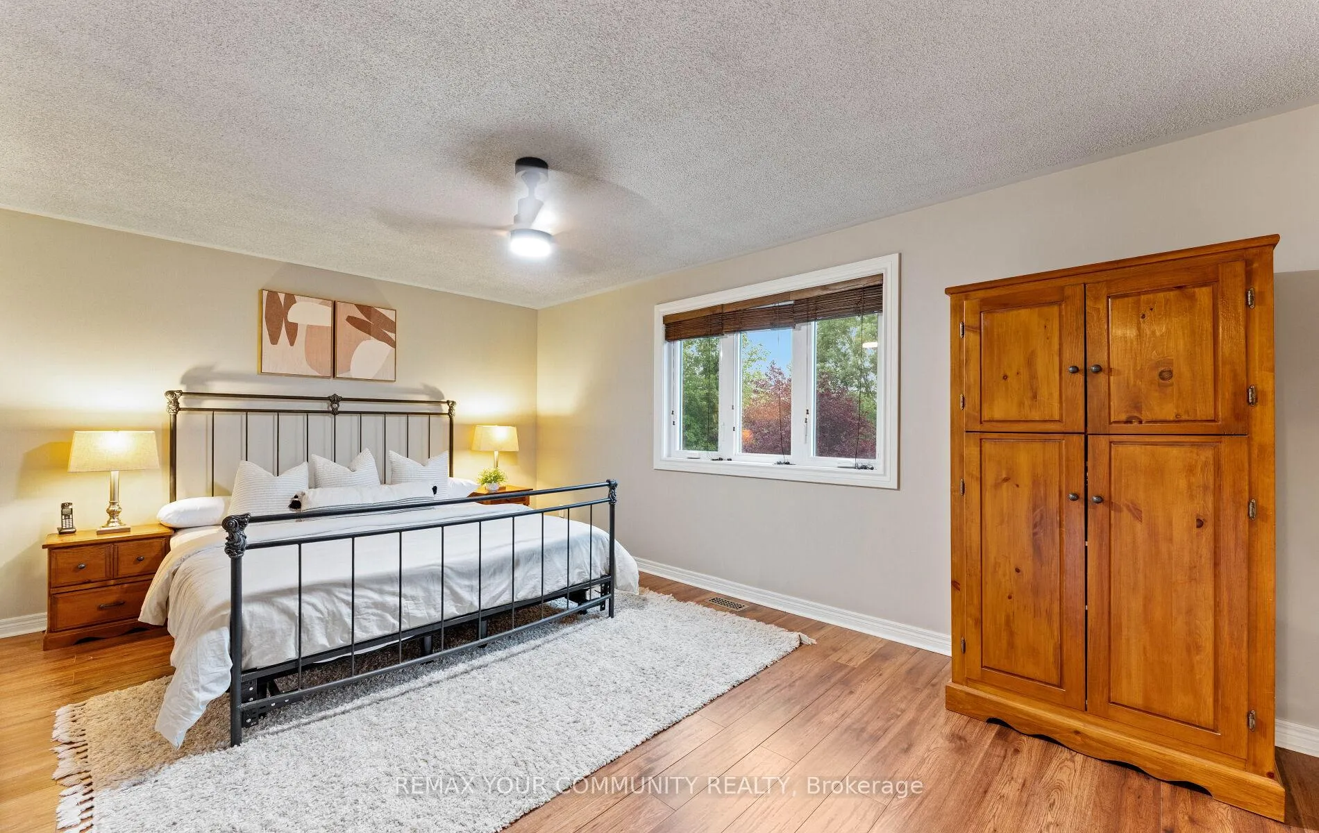Photo 20 of 39 Raintree Crescent, Richmond Hill, Oak Ridges — HOMEH