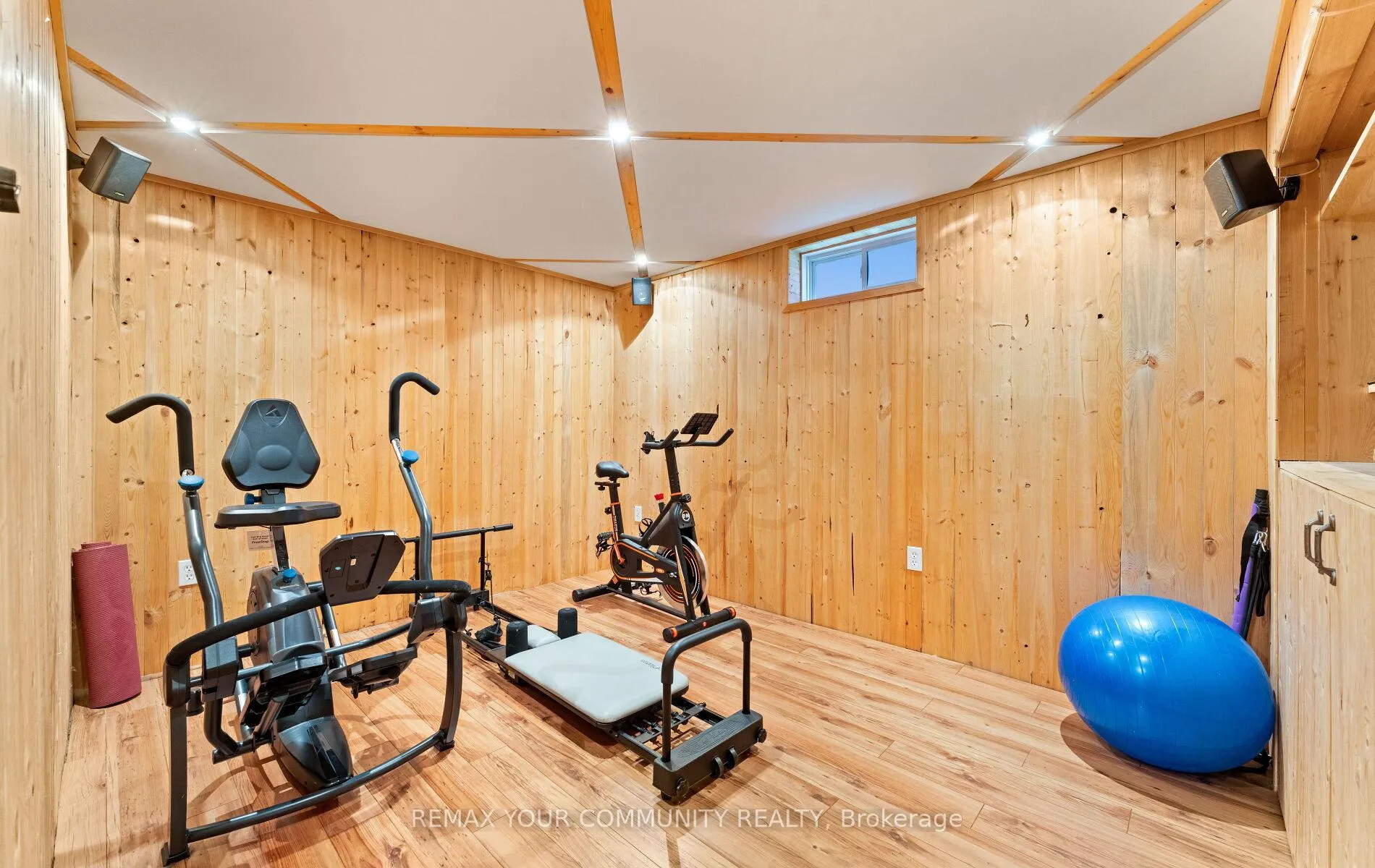 Photo 33 of 39 Raintree Crescent, Richmond Hill, Oak Ridges — HOMEH