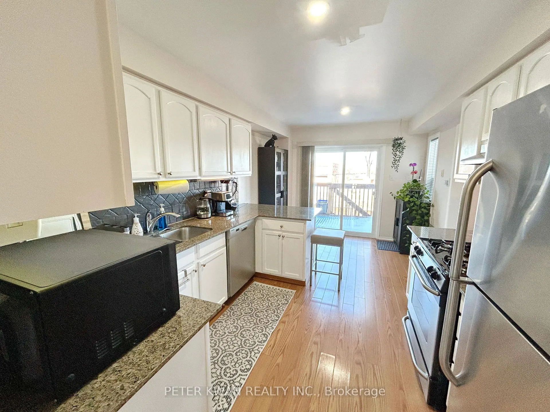 Photo 6 of Unit 21, 120 D'ambrosio Drive, Barrie, Painswick North — HOMEH