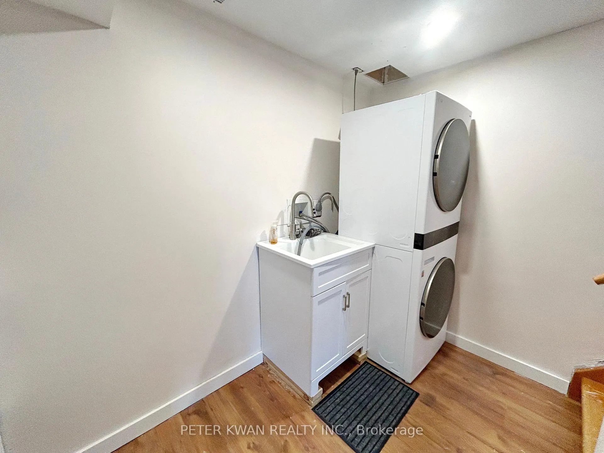 Photo 26 of Unit 21, 120 D'ambrosio Drive, Barrie, Painswick North — HOMEH