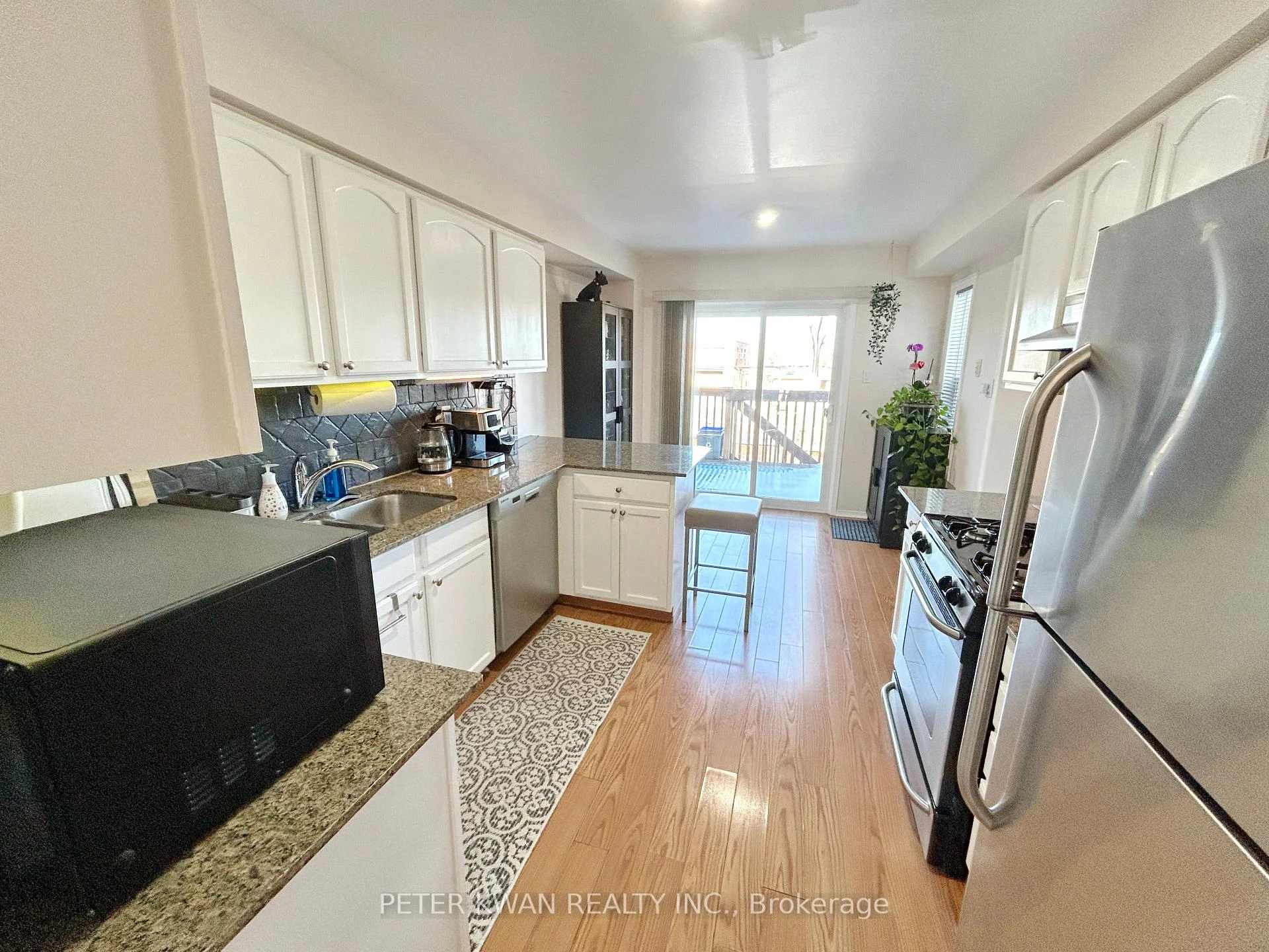 Photo 10 of Unit 21, 120 D'ambrosio Drive, Barrie, Painswick North — HOMEH