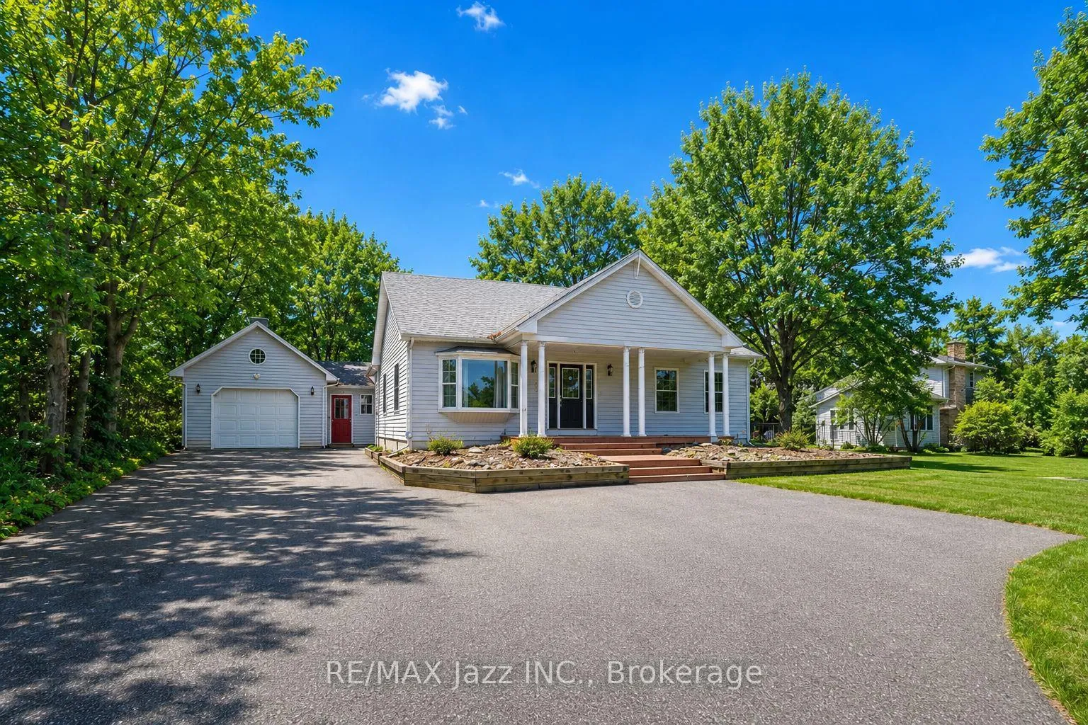 Photo of 1086 Somerville Street