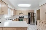 Photo 14 of 167 Cresthaven Road, Brampton, Snelgrove — HOMEH