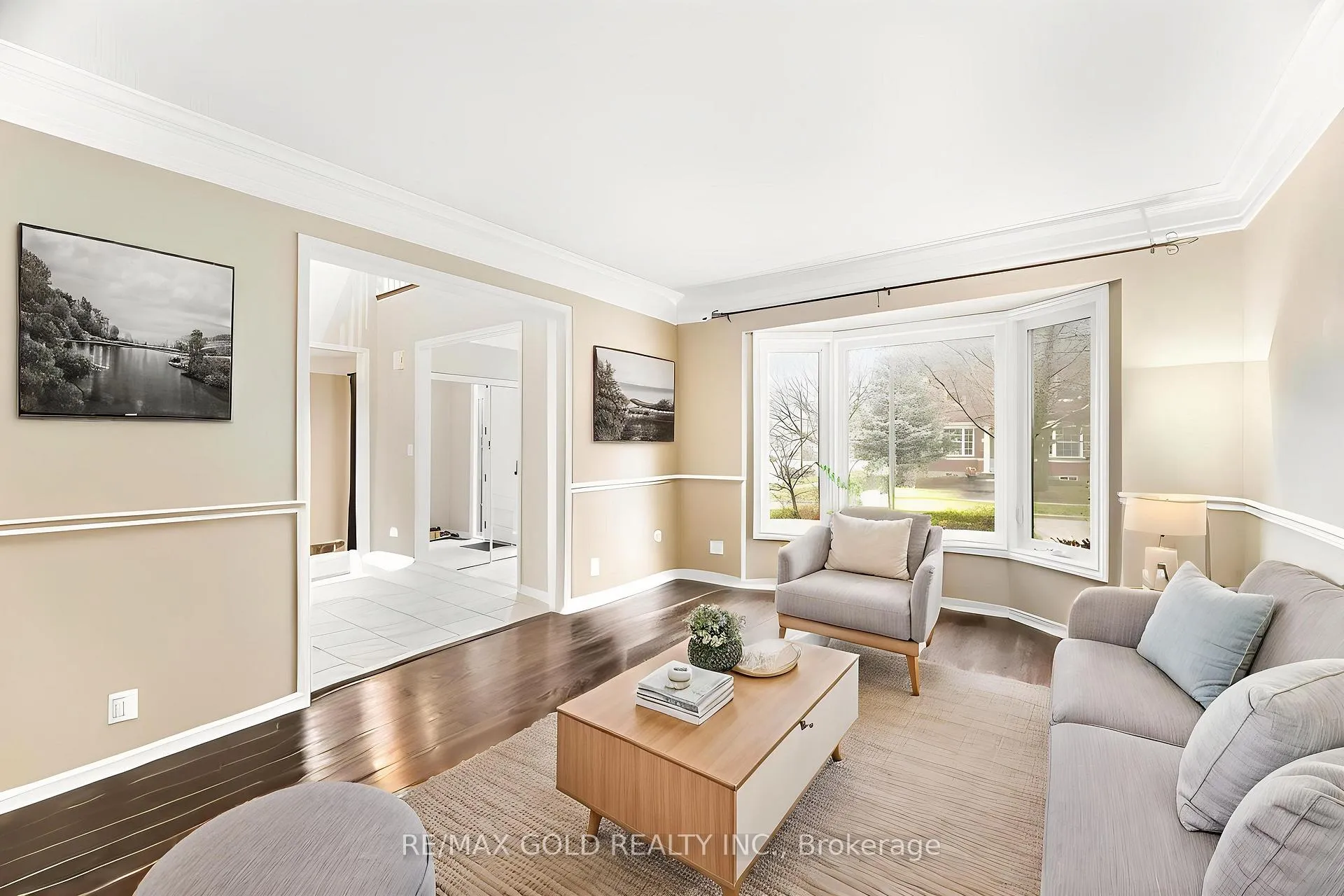 Photo 4 of 2441 Capilano Crescent, Oakville, River Oaks — HOMEH