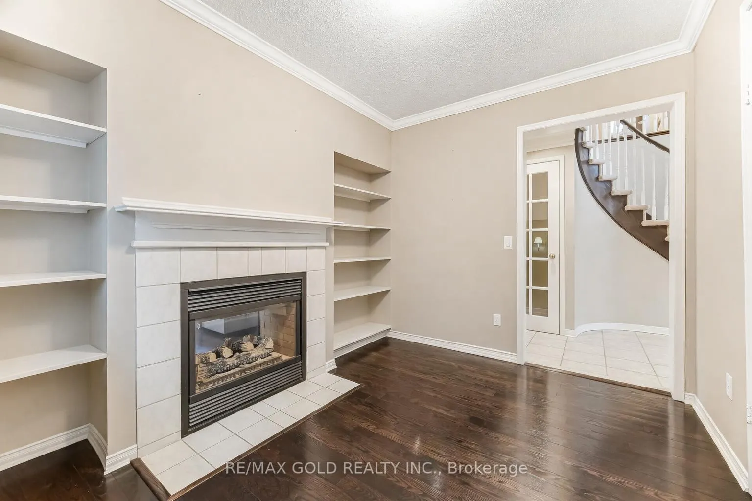 Photo 7 of 2441 Capilano Crescent, Oakville, River Oaks — HOMEH