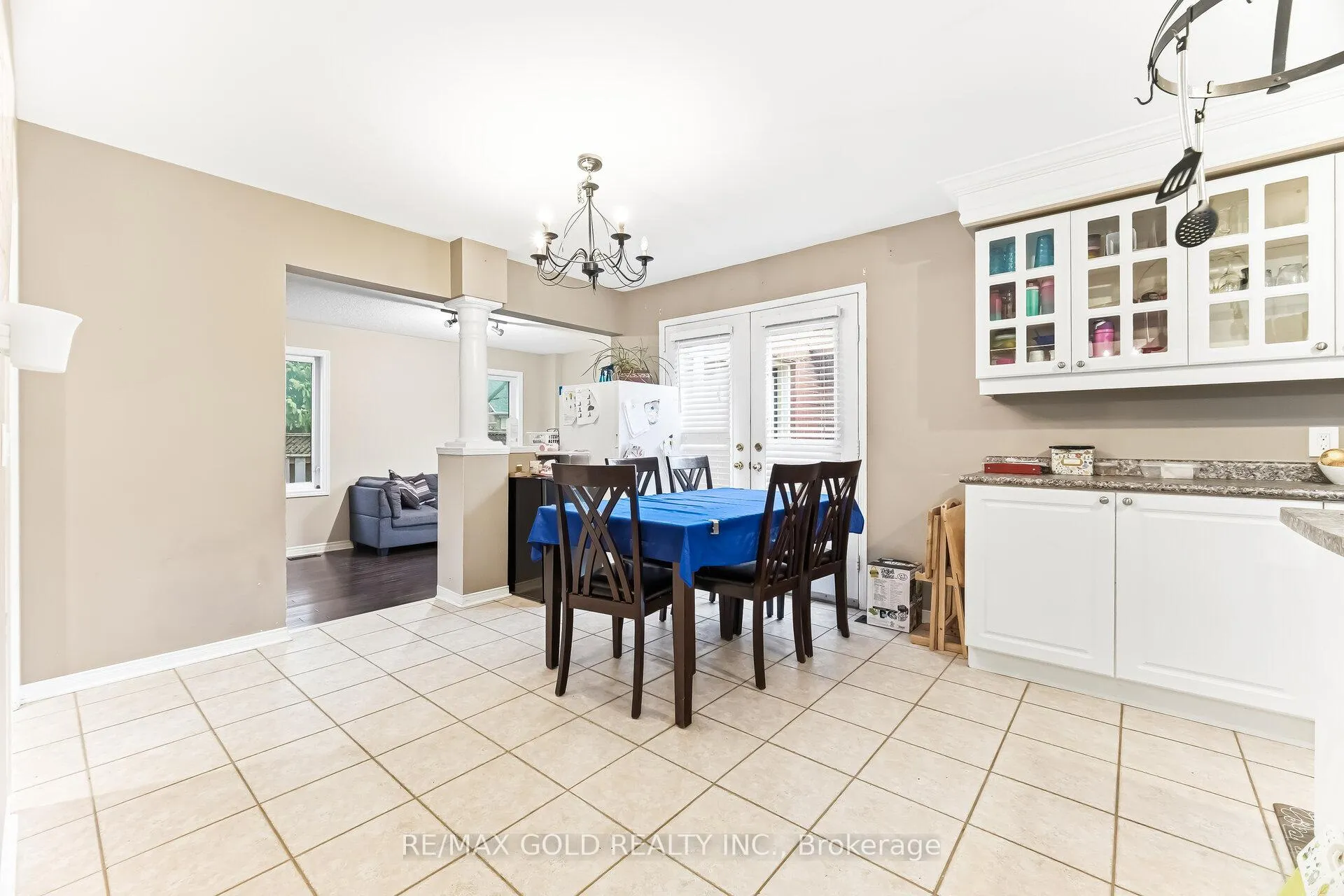 Photo 15 of 2441 Capilano Crescent, Oakville, River Oaks — HOMEH