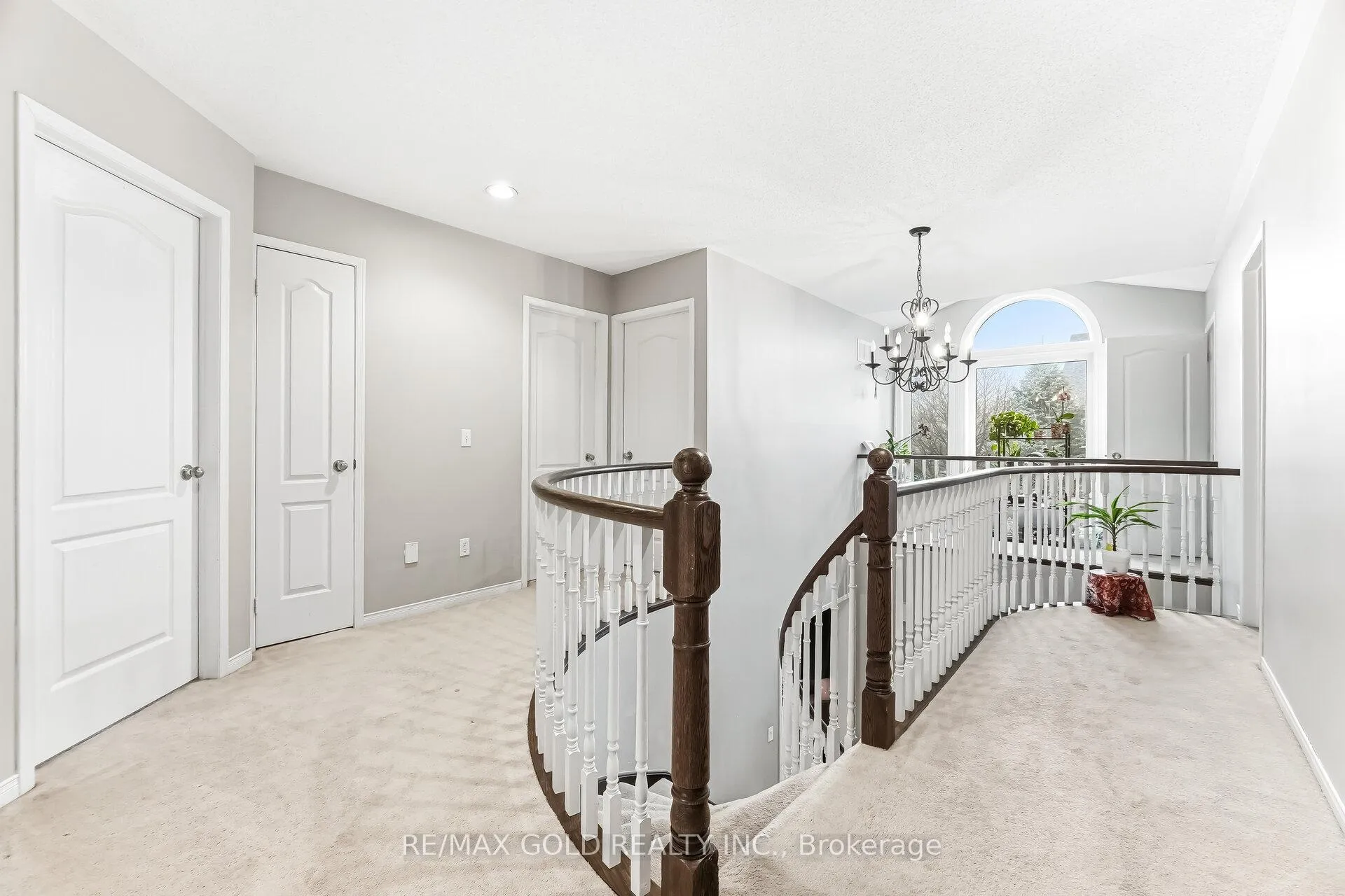 Photo 19 of 2441 Capilano Crescent, Oakville, River Oaks — HOMEH