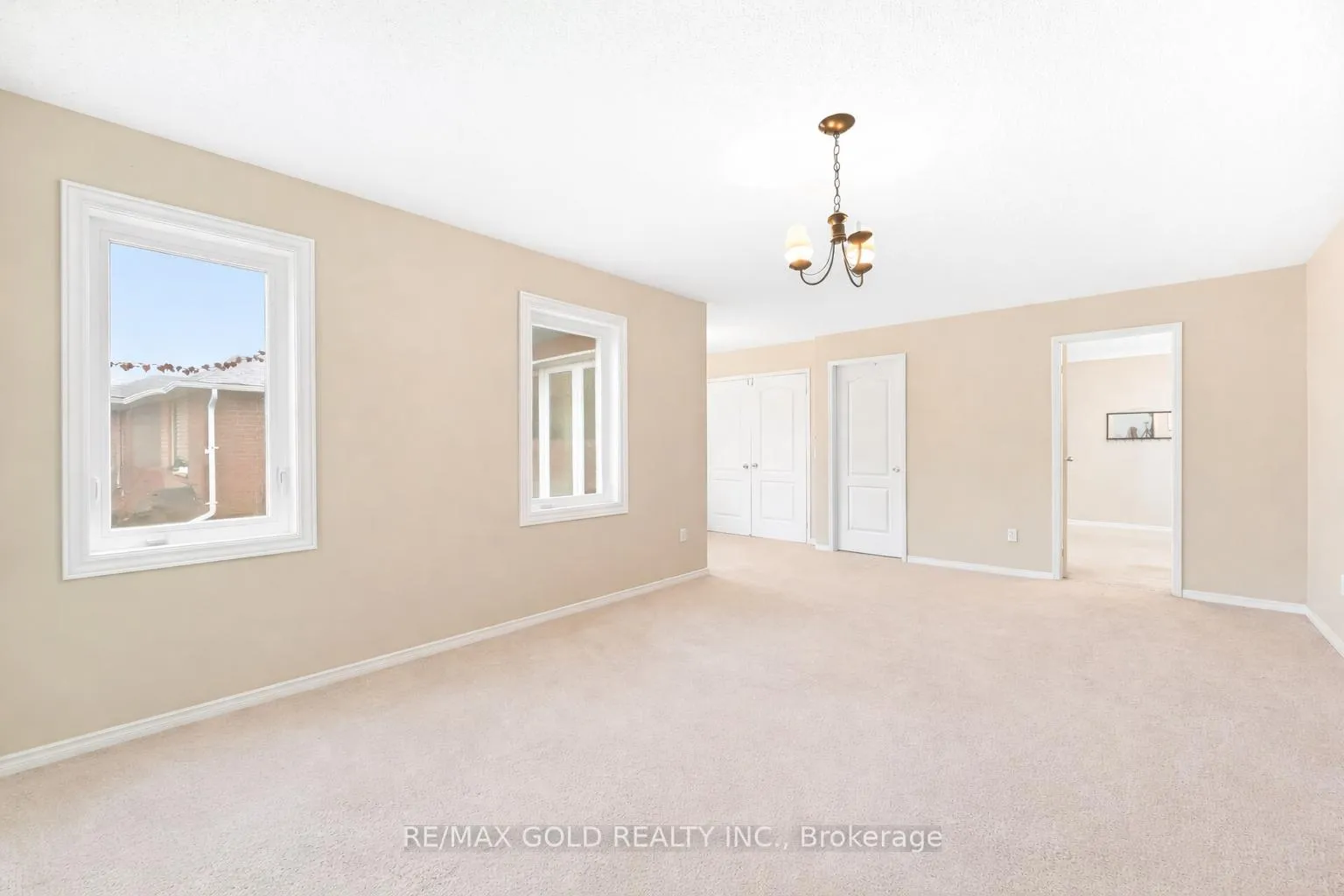 Photo 21 of 2441 Capilano Crescent, Oakville, River Oaks — HOMEH