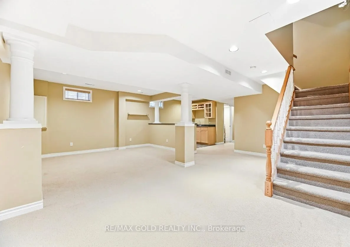 Photo 36 of 2441 Capilano Crescent, Oakville, River Oaks — HOMEH