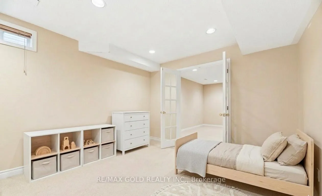 Photo 40 of 2441 Capilano Crescent, Oakville, River Oaks — HOMEH