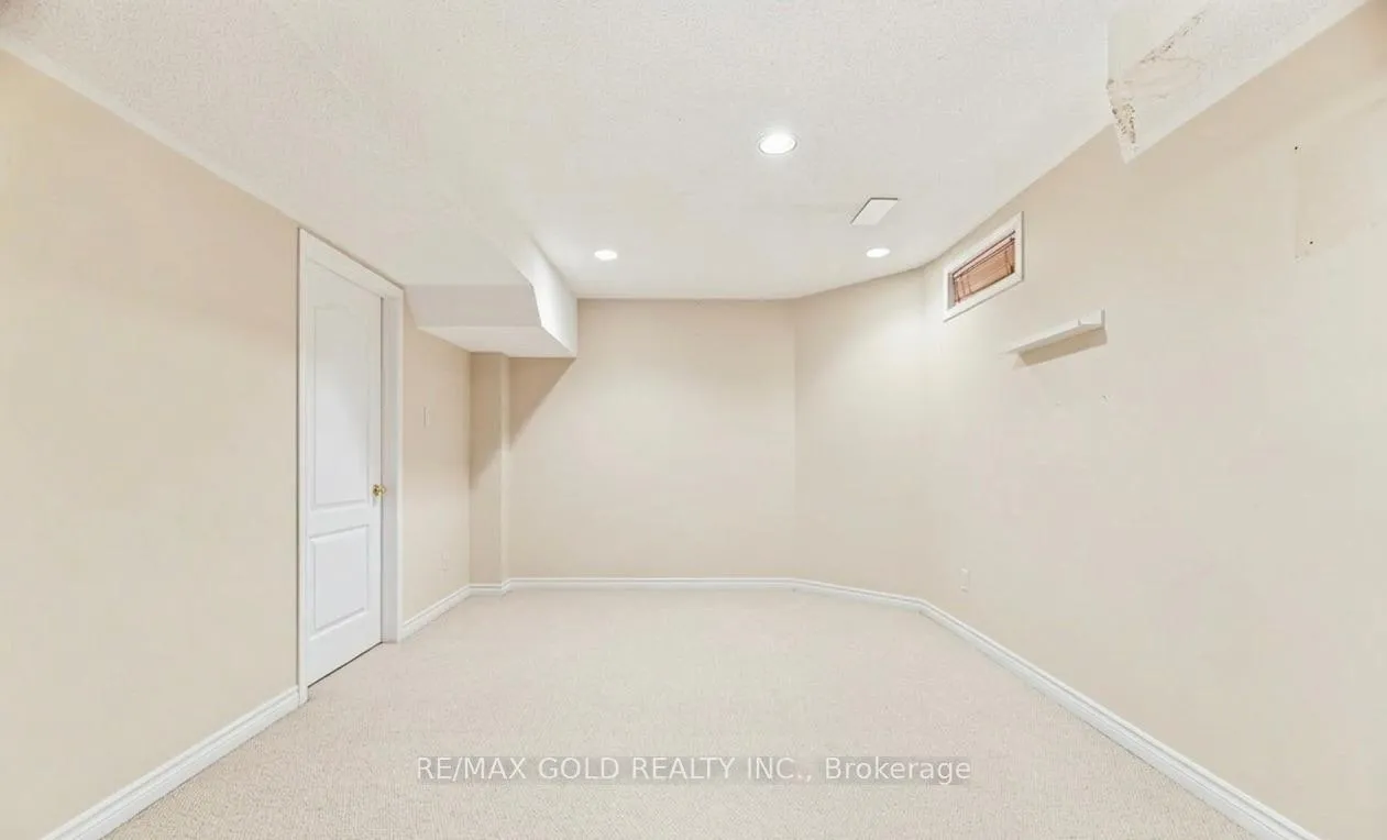 Photo 42 of 2441 Capilano Crescent, Oakville, River Oaks — HOMEH