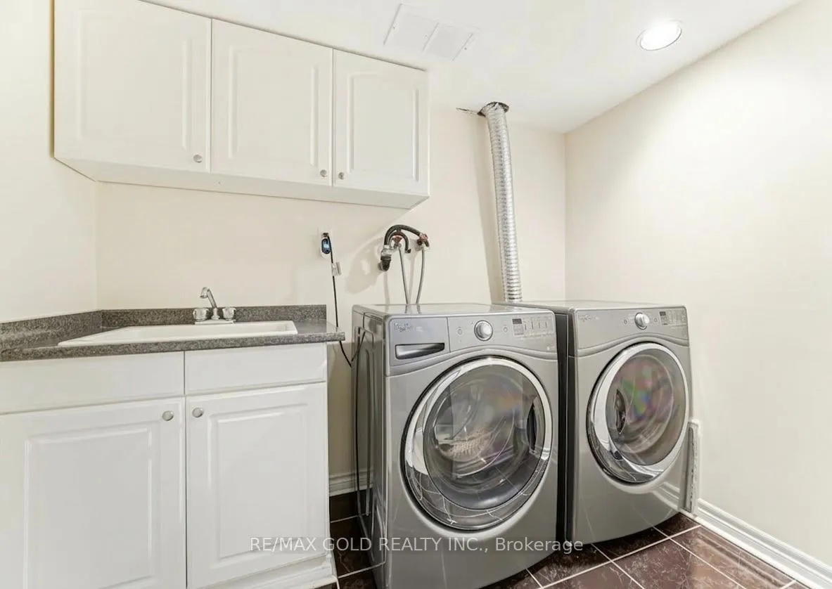 Photo 45 of 2441 Capilano Crescent, Oakville, River Oaks — HOMEH