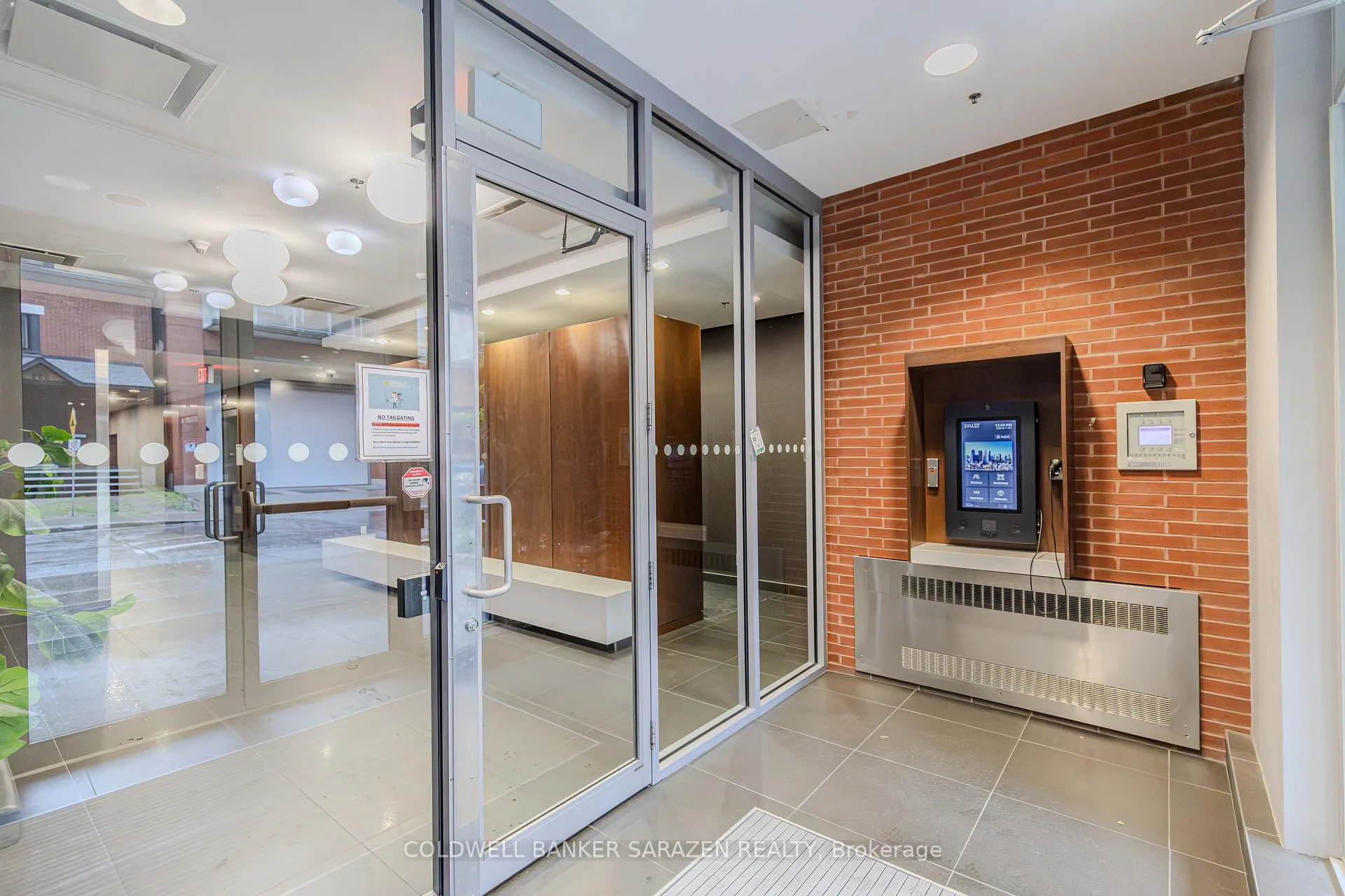 Photo 4 of Unit 845, 340 Mcleod Street, Ottawa, Ottawa Centre — HOMEH