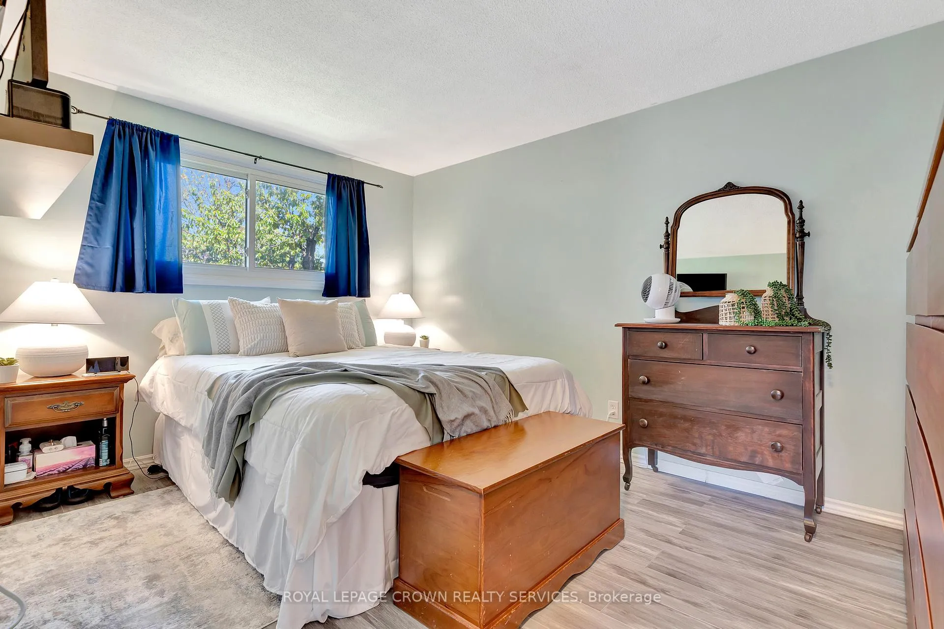 Photo 12 of 98 Belwood Crescent, Kitchener, Vanier - Kitchener — HOMEH