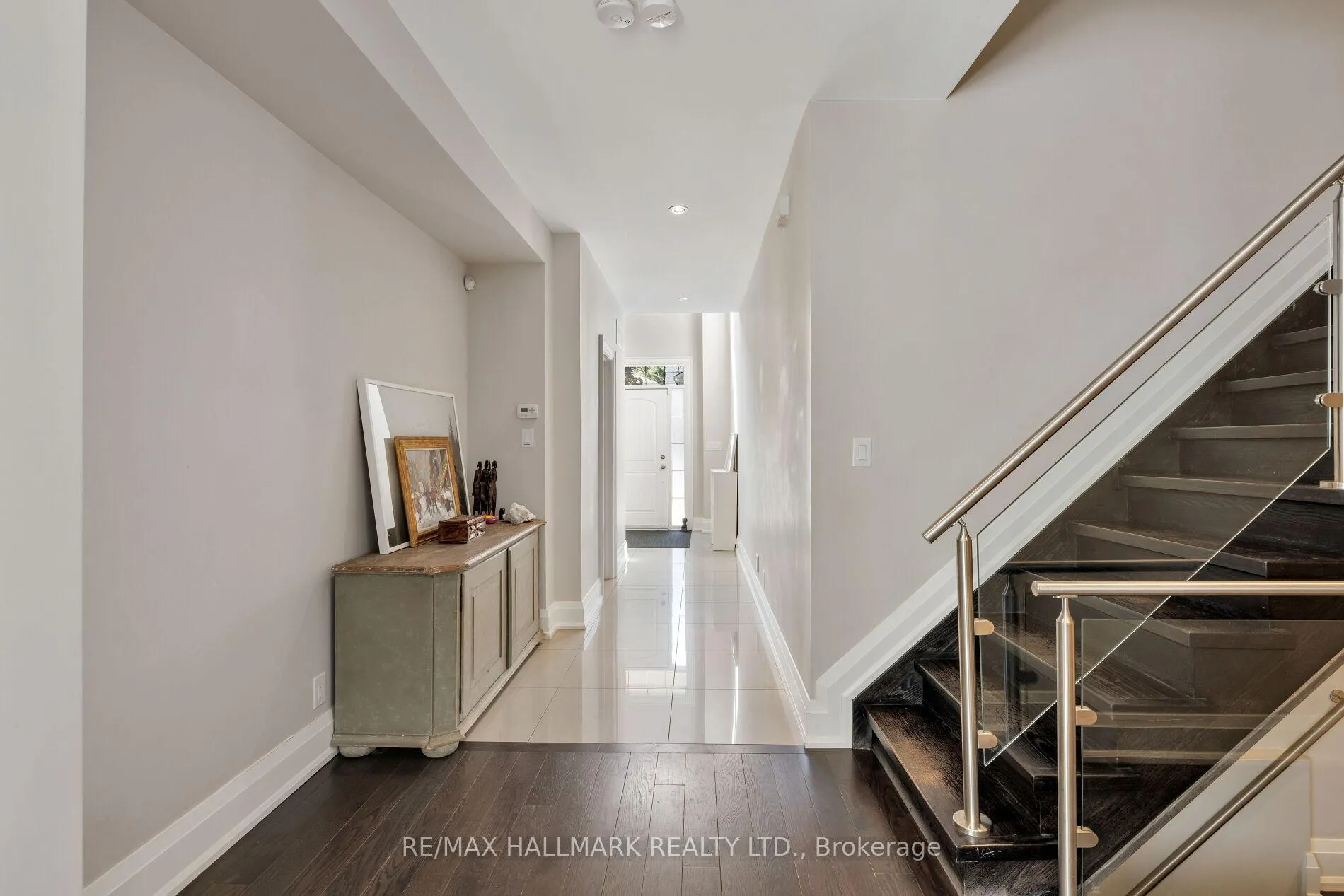 Photo 6 of 194 Erskine Avenue, Toronto, Mount Pleasant East — HOMEH