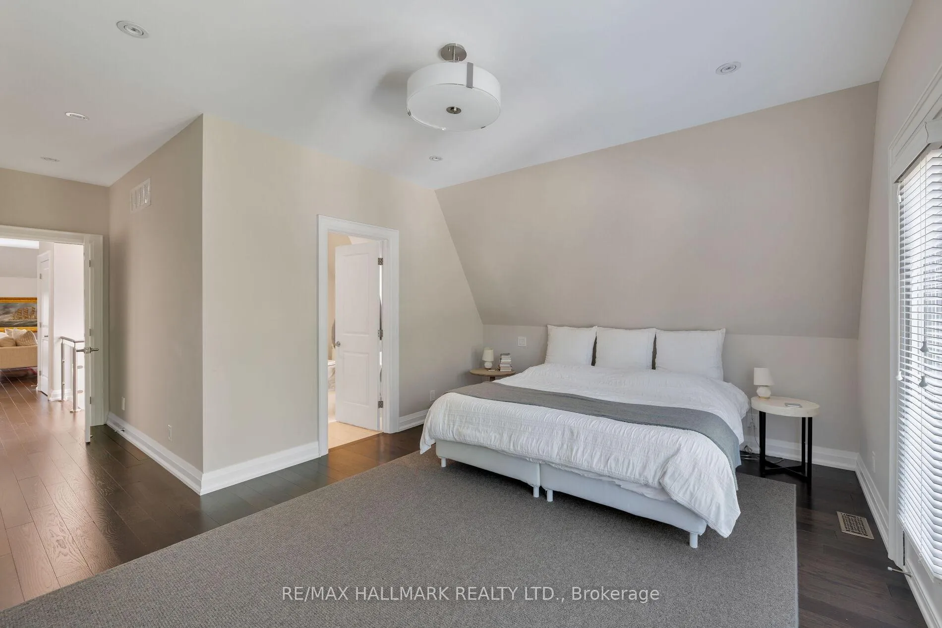 Photo 17 of 194 Erskine Avenue, Toronto, Mount Pleasant East — HOMEH