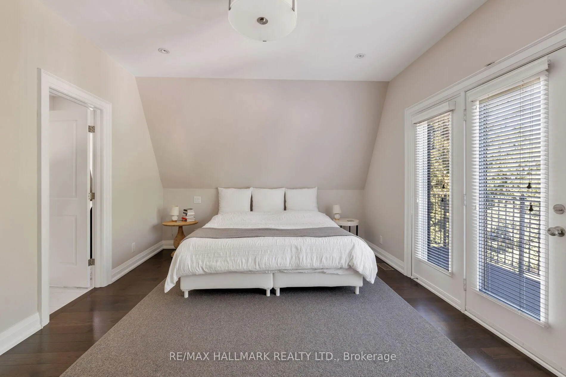 Photo 18 of 194 Erskine Avenue, Toronto, Mount Pleasant East — HOMEH
