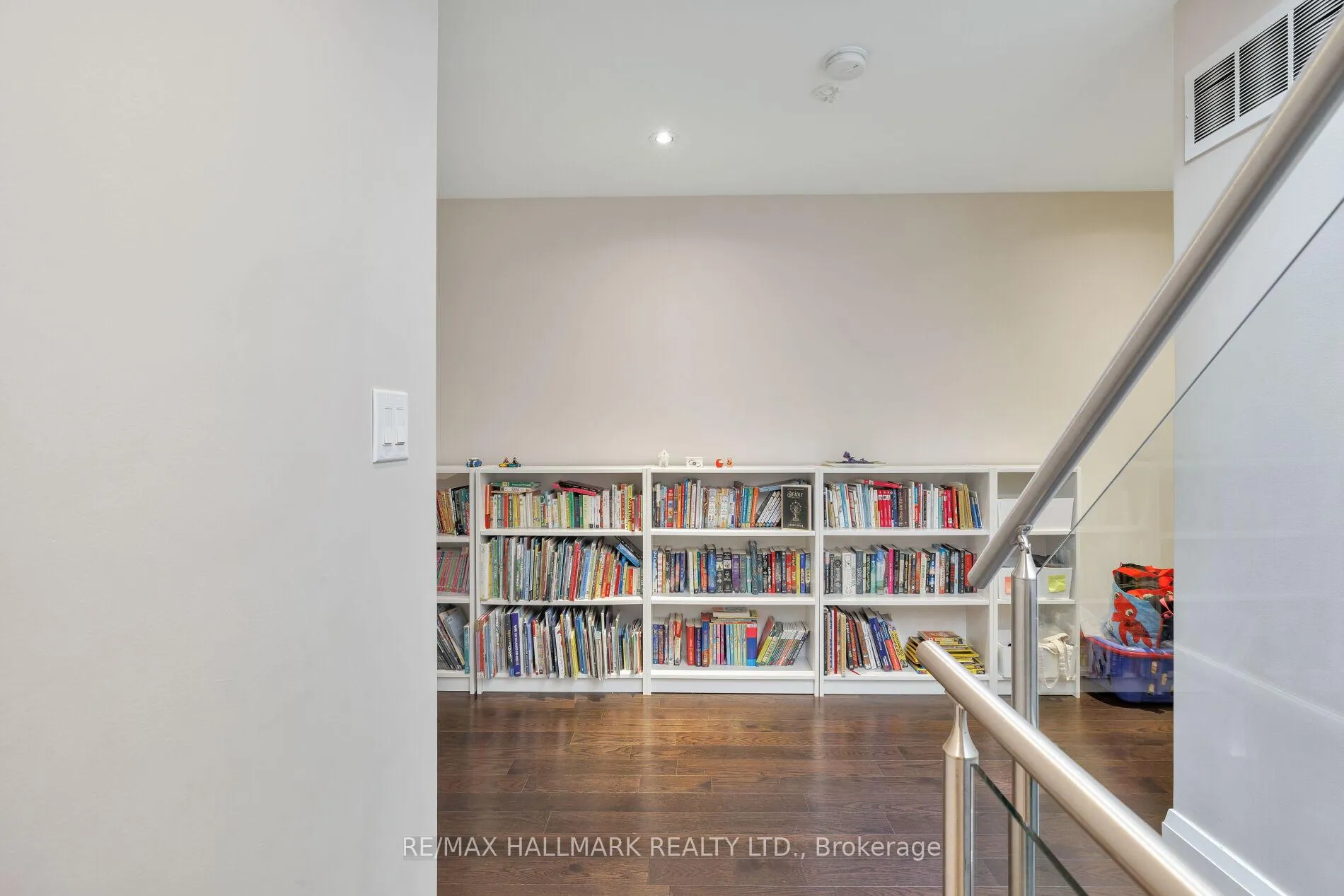 Photo 31 of 194 Erskine Avenue, Toronto, Mount Pleasant East — HOMEH