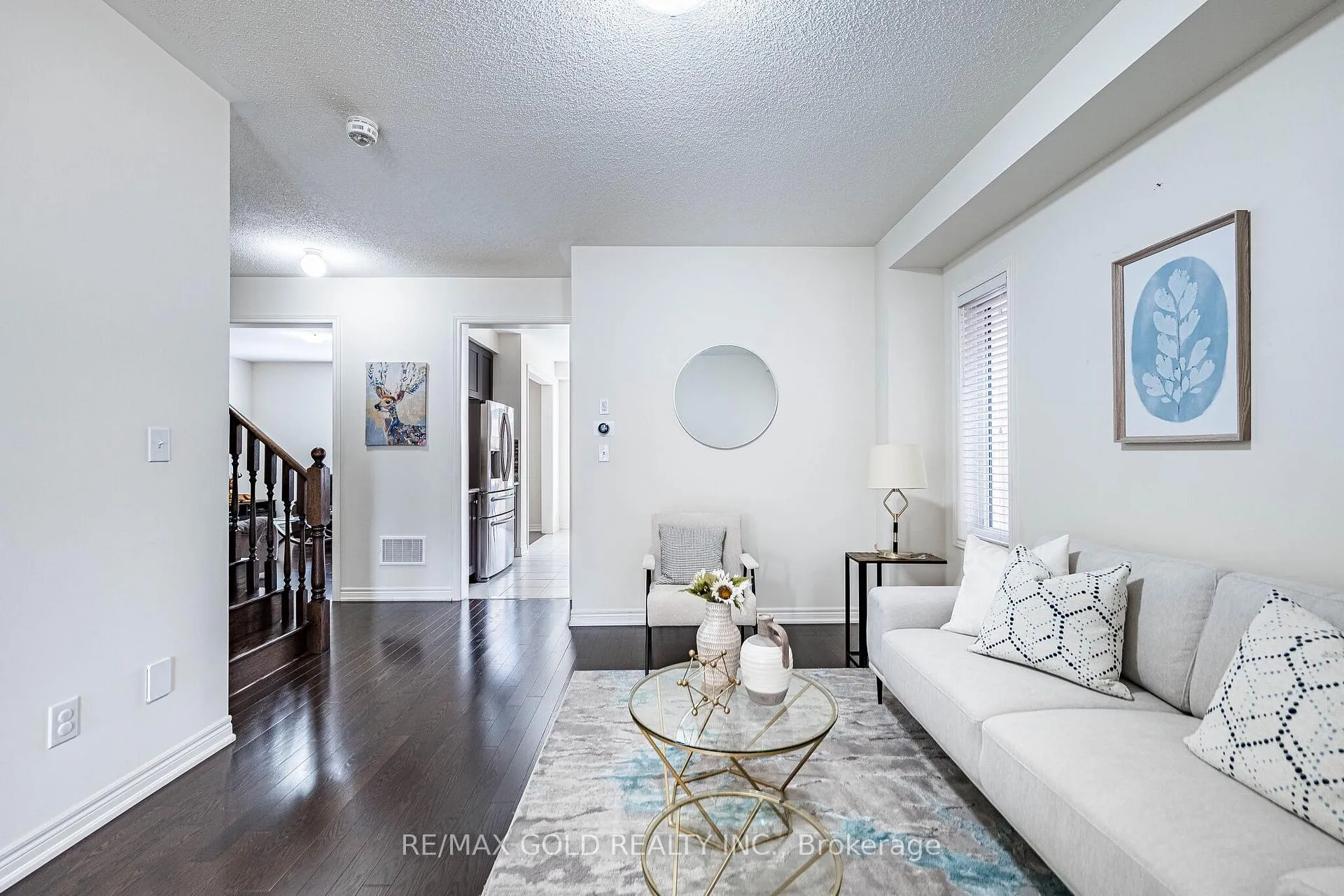 Photo 4 of 14 Lloyd Crescent, Brampton, Northwest Brampton — HOMEH