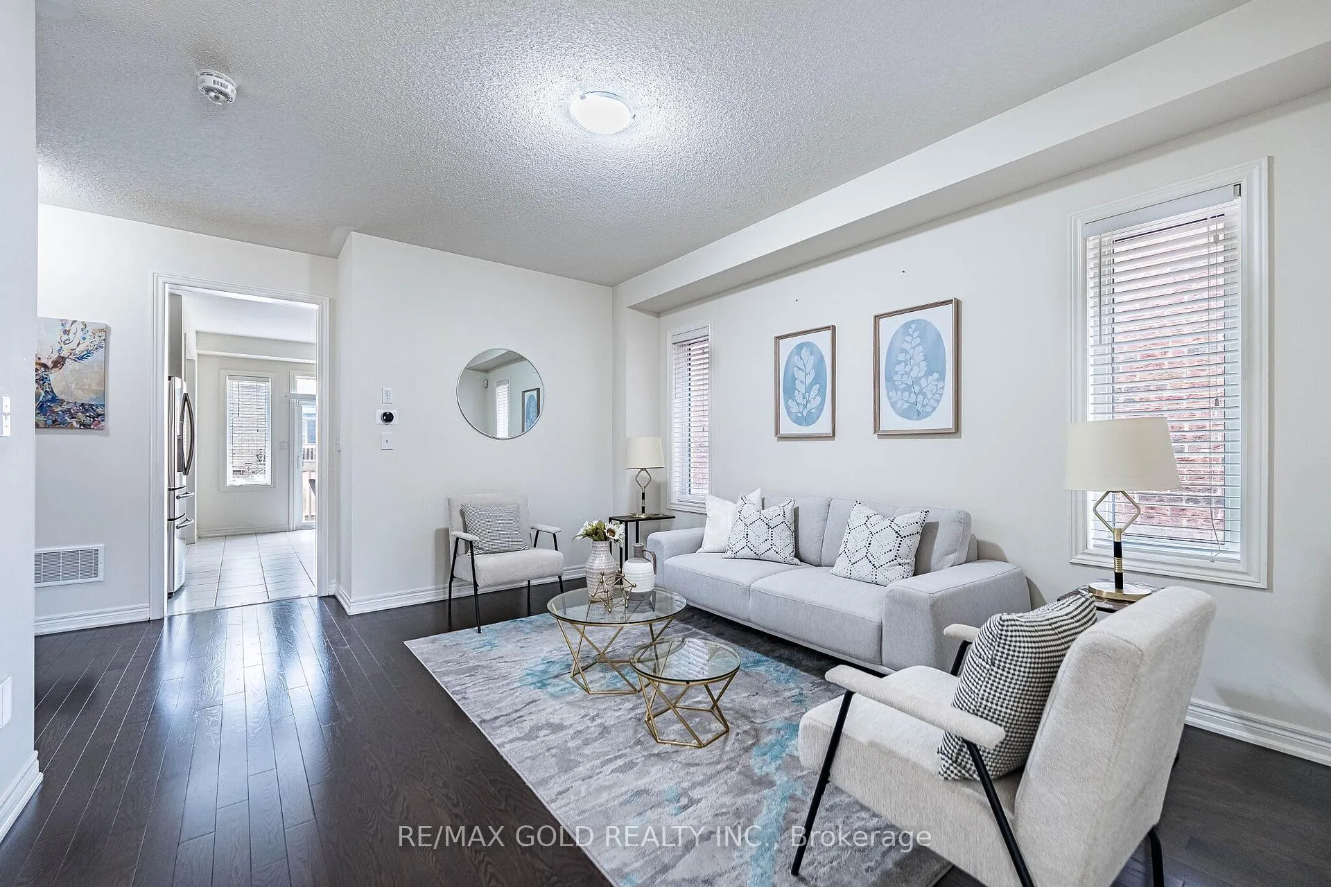 Photo 5 of 14 Lloyd Crescent, Brampton, Northwest Brampton — HOMEH