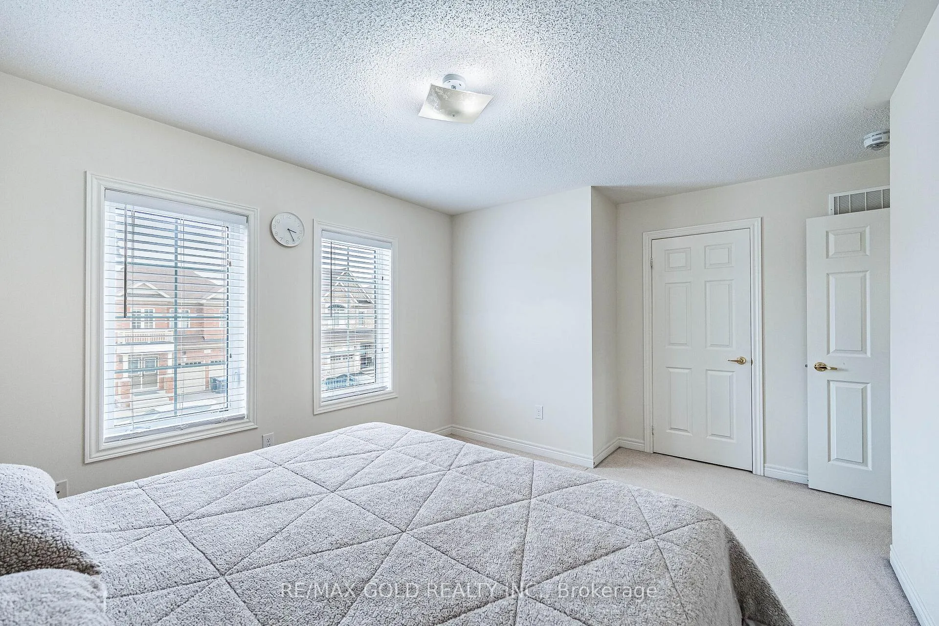 Photo 27 of 14 Lloyd Crescent, Brampton, Northwest Brampton — HOMEH