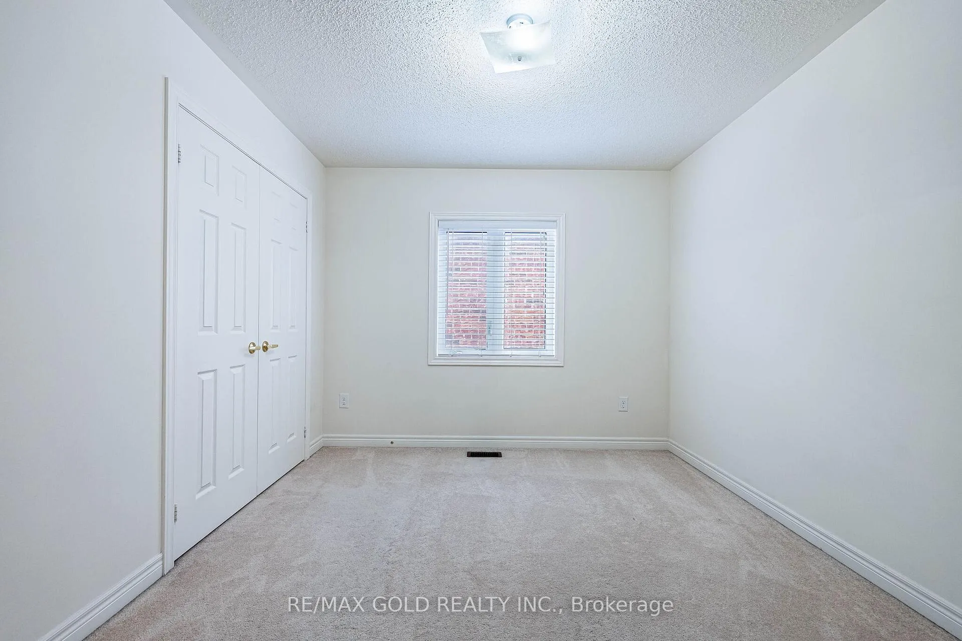Photo 28 of 14 Lloyd Crescent, Brampton, Northwest Brampton — HOMEH