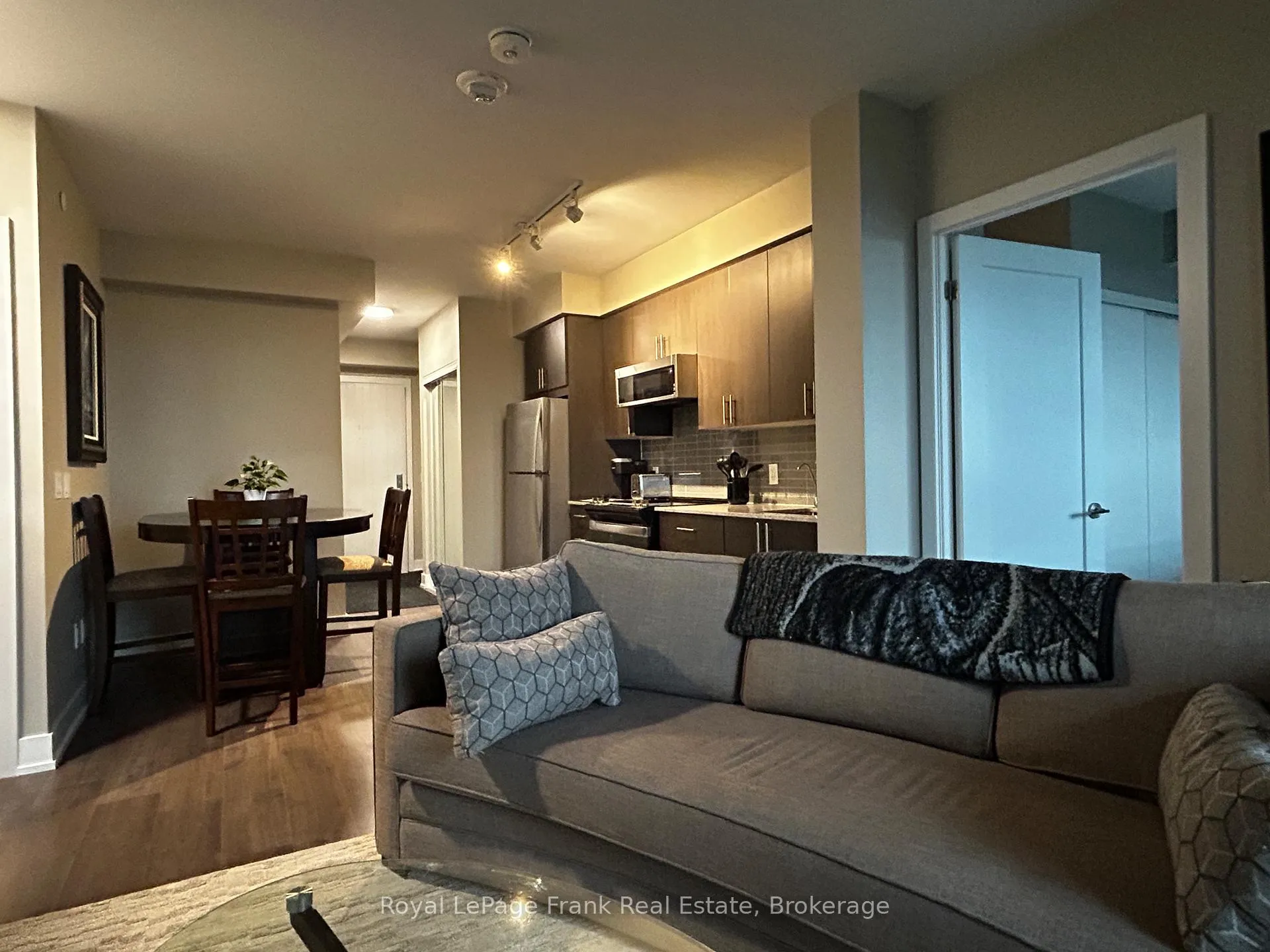 Photo 20 of Unit 2118, 2550 Simcoe Street N, Oshawa, Windfields — HOMEH