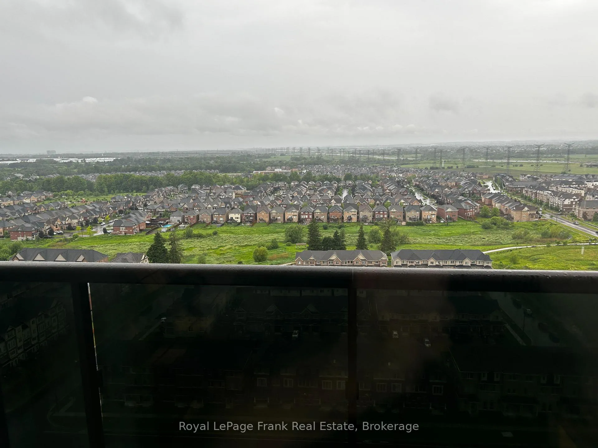 Photo 32 of Unit 2118, 2550 Simcoe Street N, Oshawa, Windfields — HOMEH